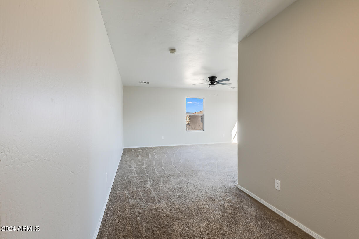 4160 E WHITEHALL Drive