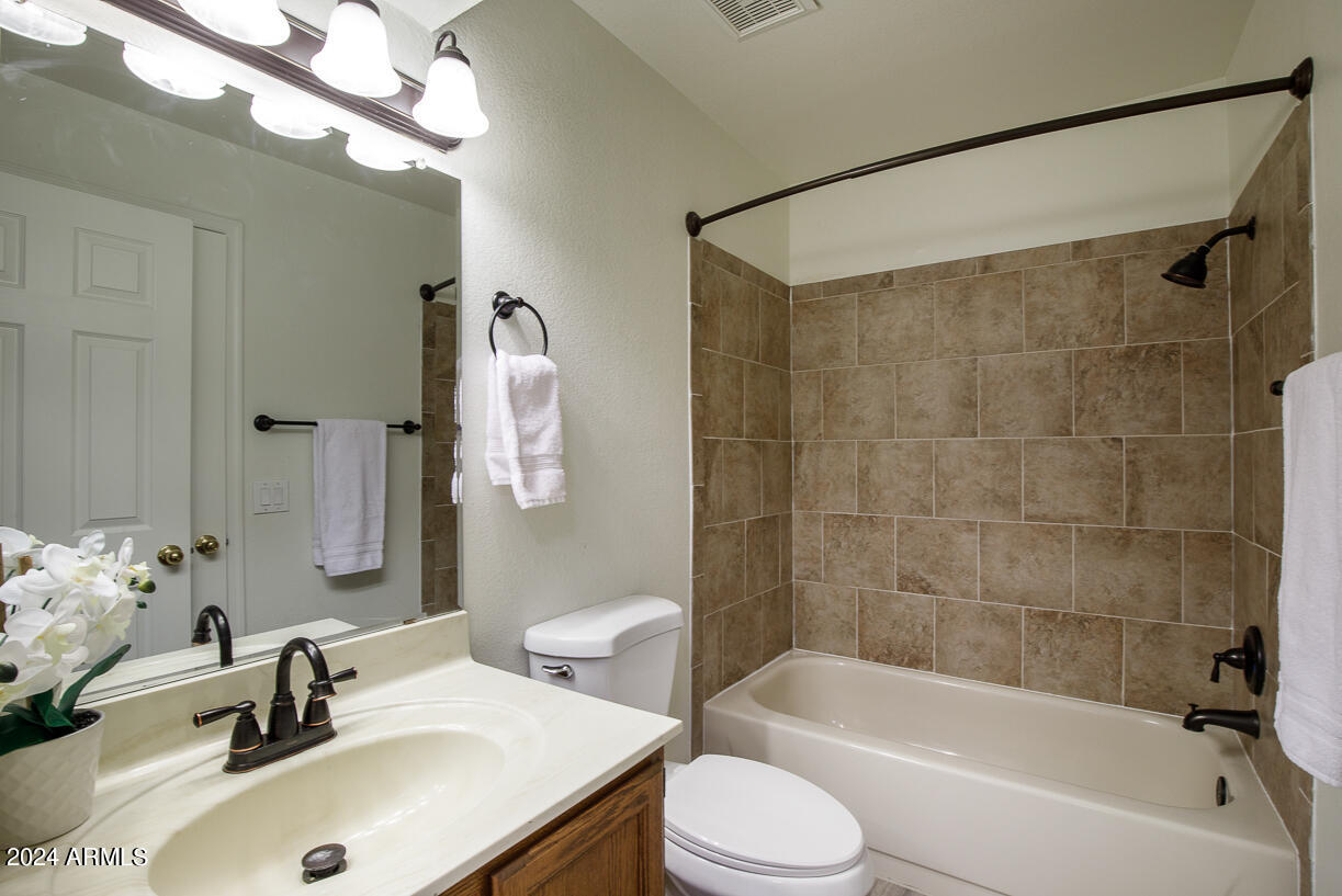 2333 E SOUTHERN Avenue 2070