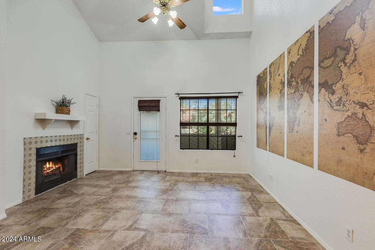 2333 E SOUTHERN Avenue 2070