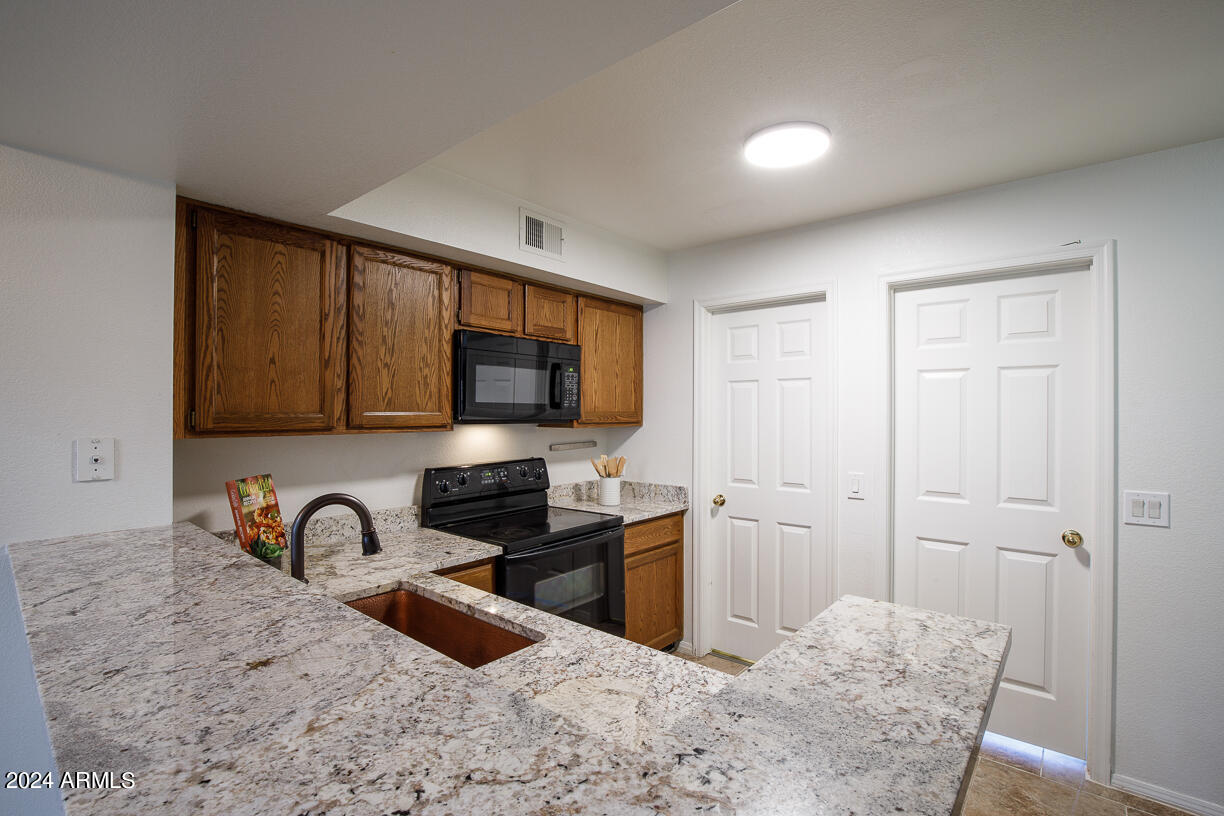 2333 E SOUTHERN Avenue 2070