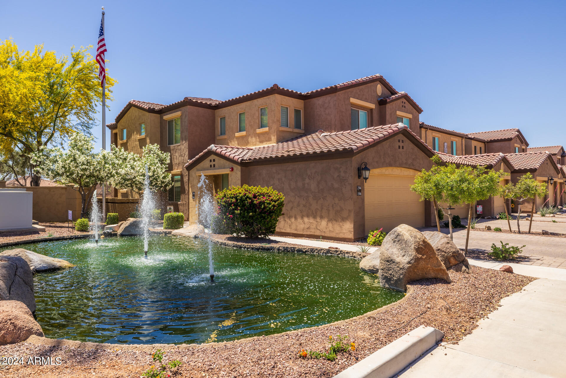 250 W QUEEN CREEK Road 156