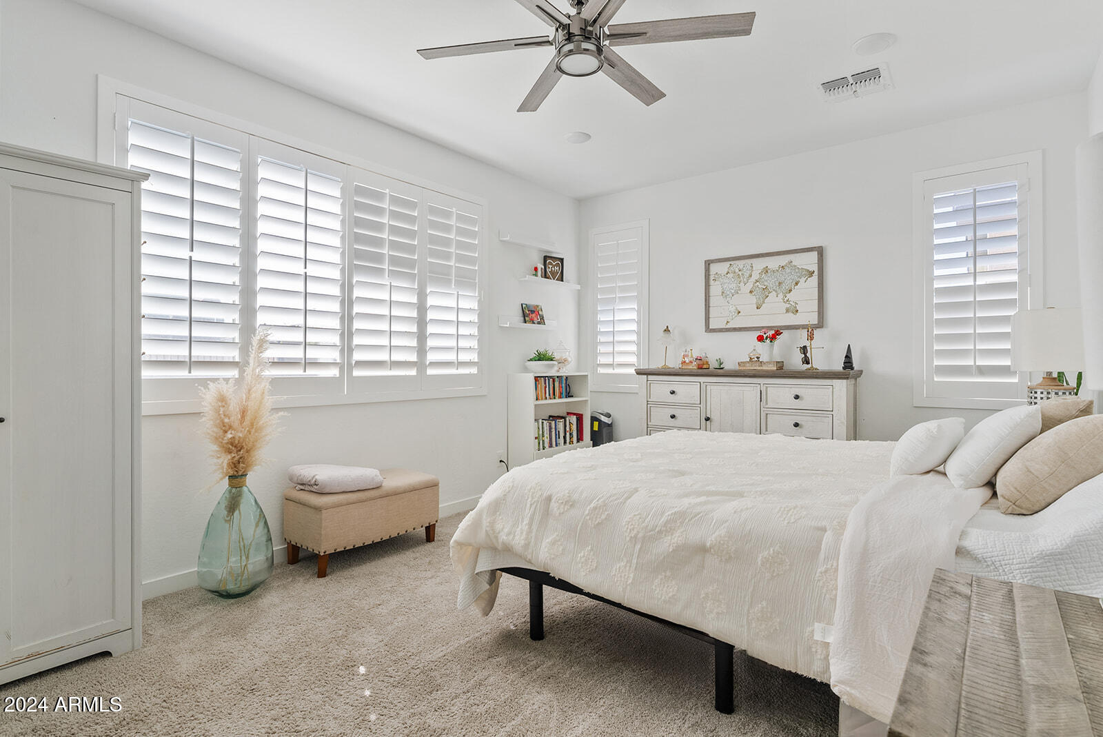 22647 E INDIANA Avenue