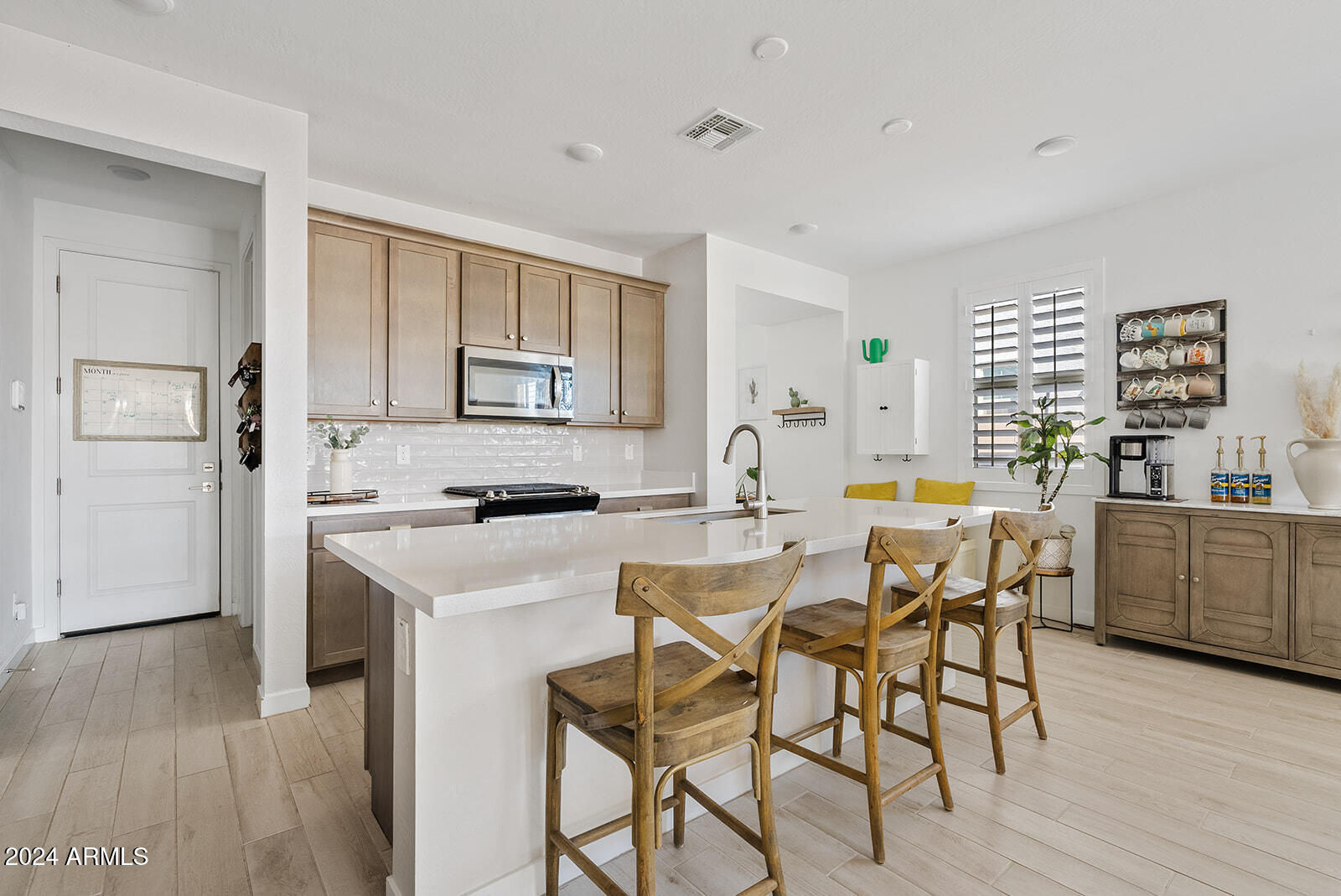 22647 E INDIANA Avenue