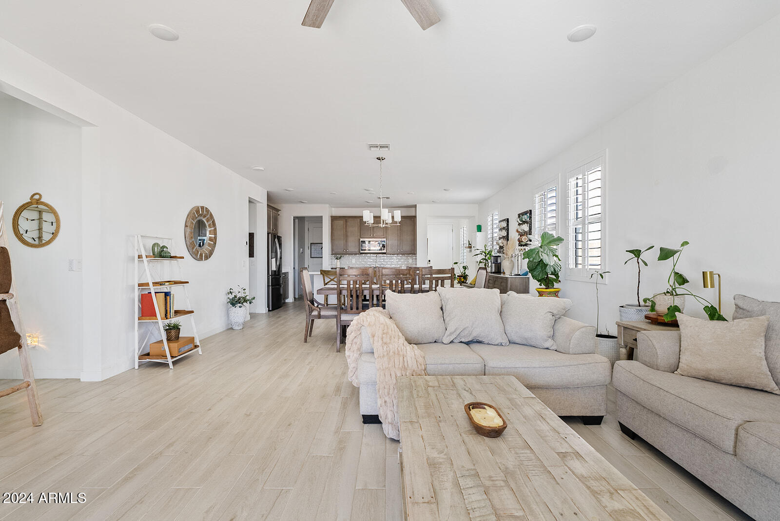 22647 E INDIANA Avenue