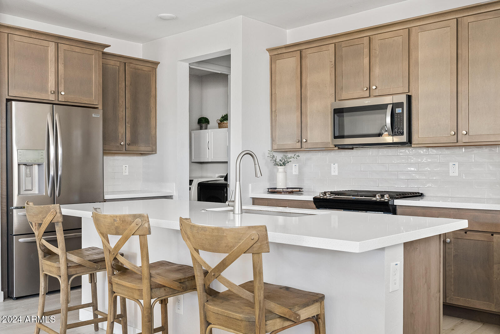 22647 E INDIANA Avenue