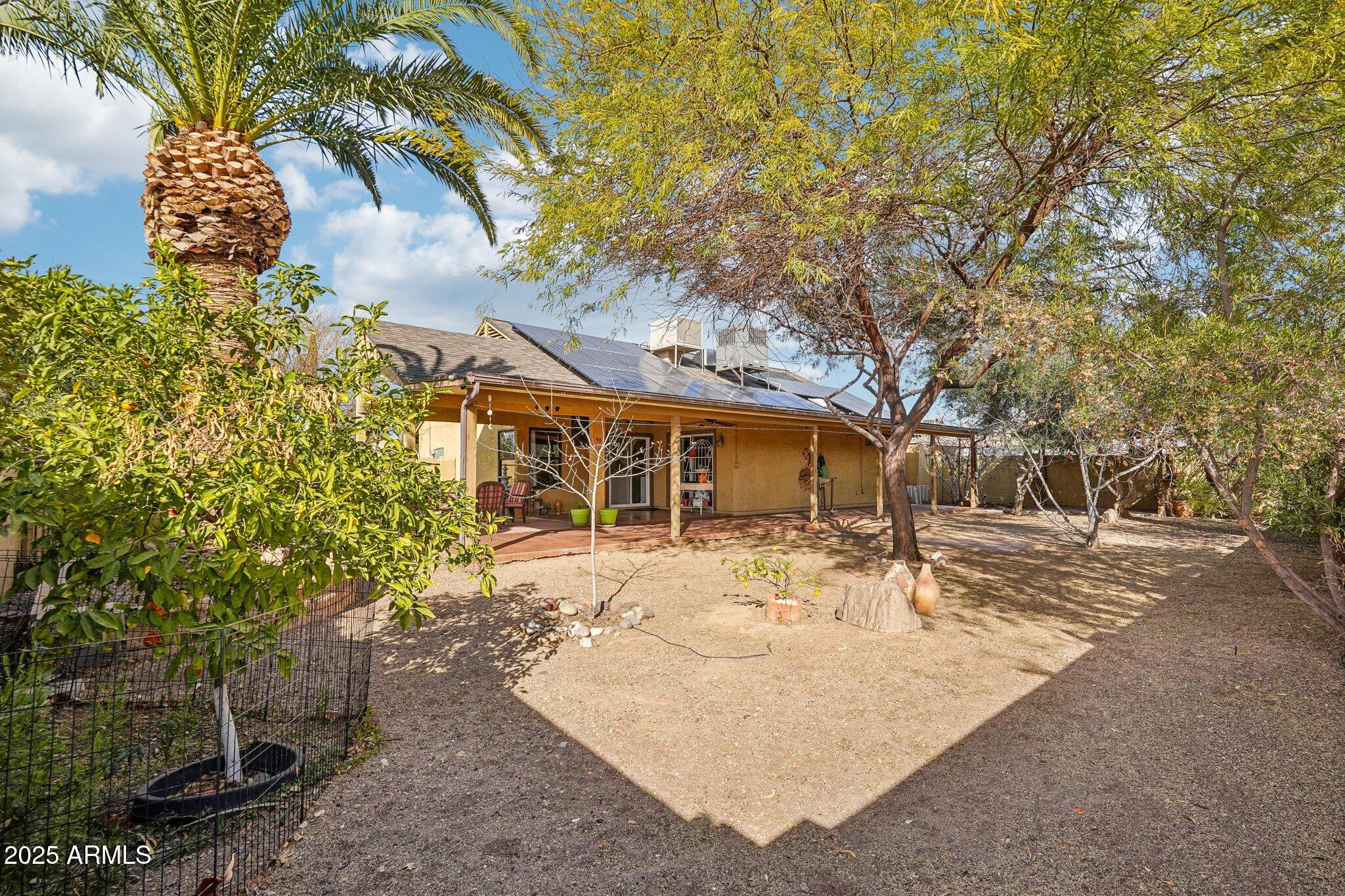 1801 E AIRE LIBRE Avenue