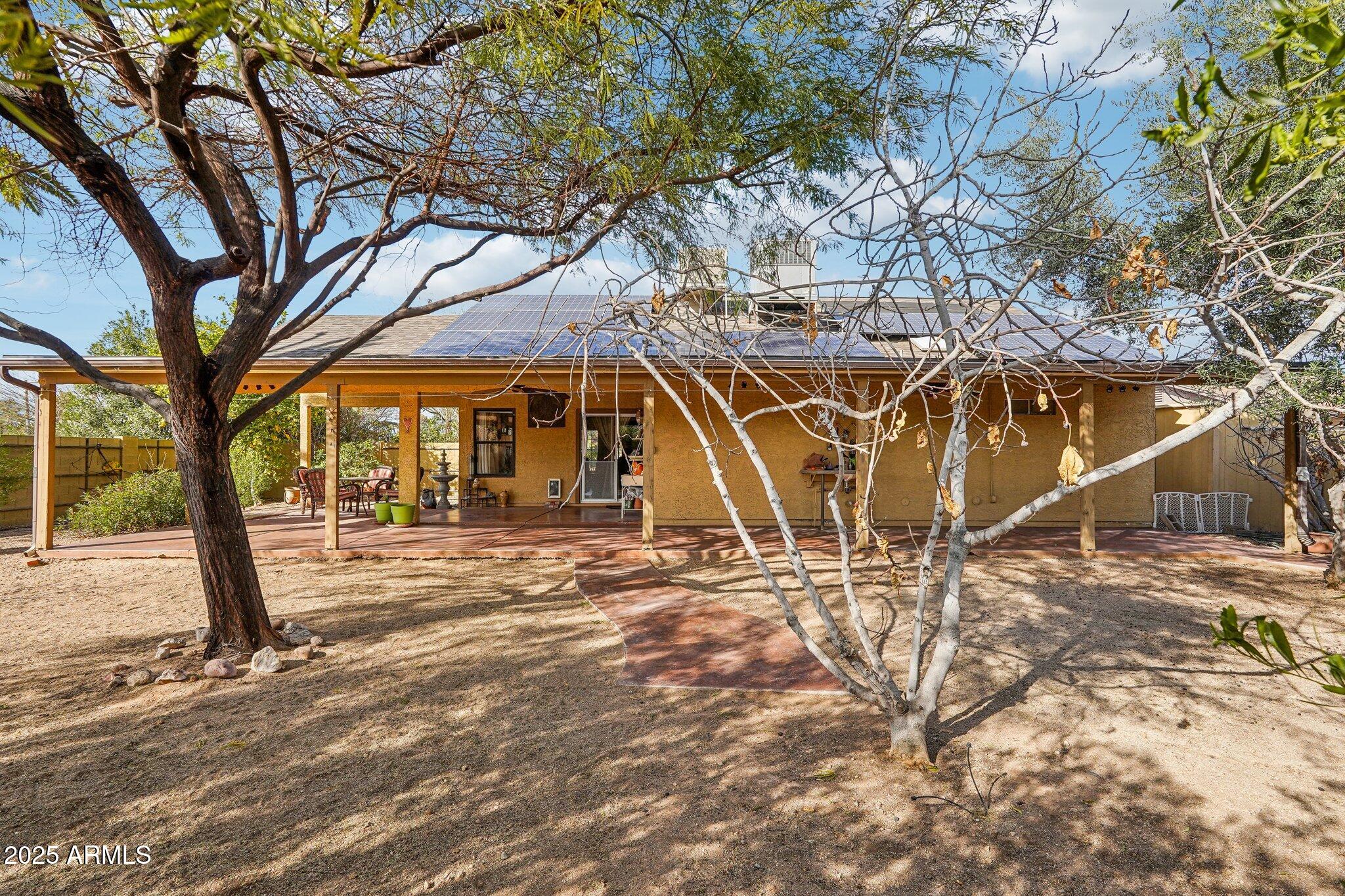 1801 E AIRE LIBRE Avenue