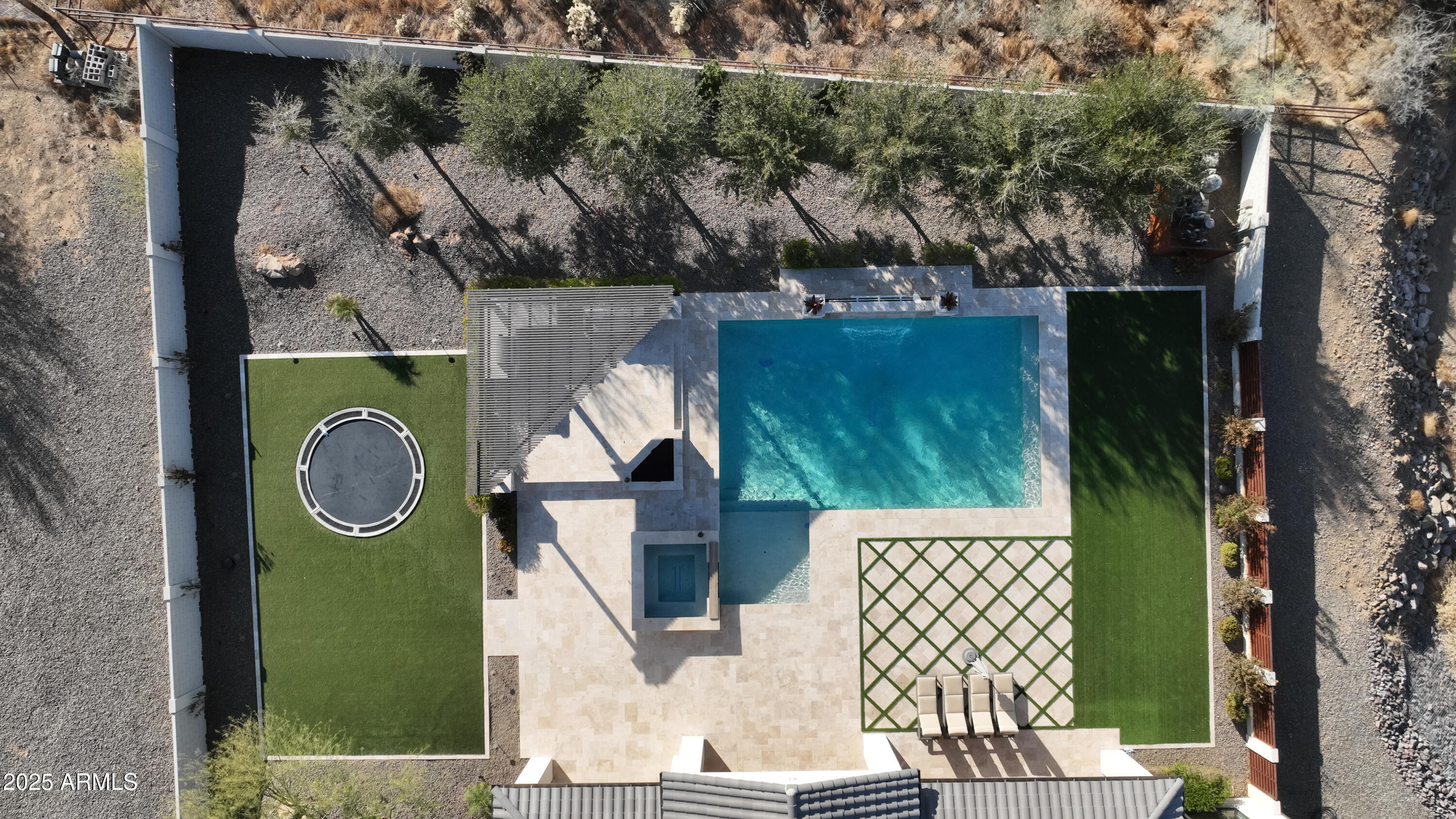 1410 E BLUE RIDGE Court