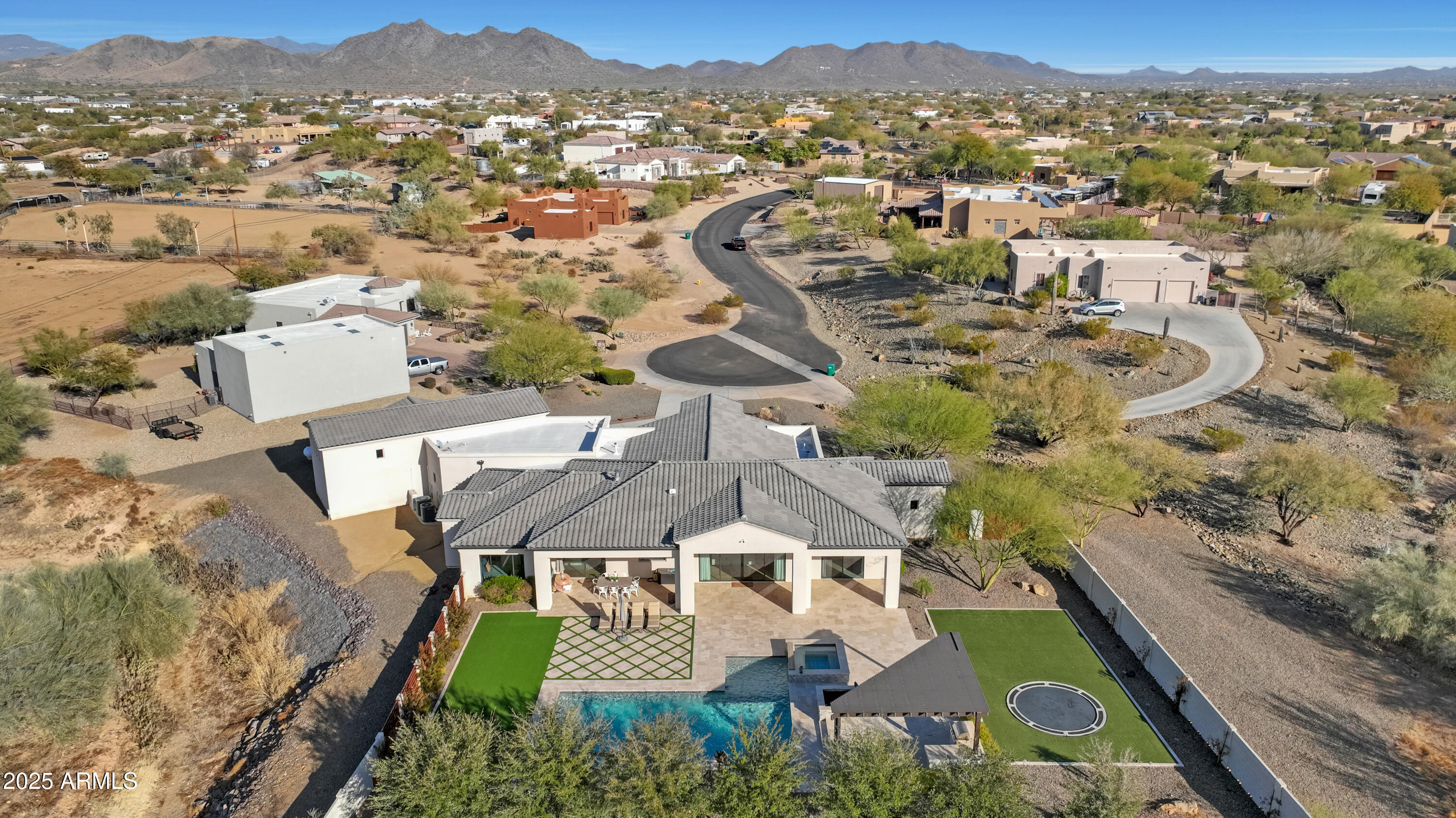 1410 E BLUE RIDGE Court