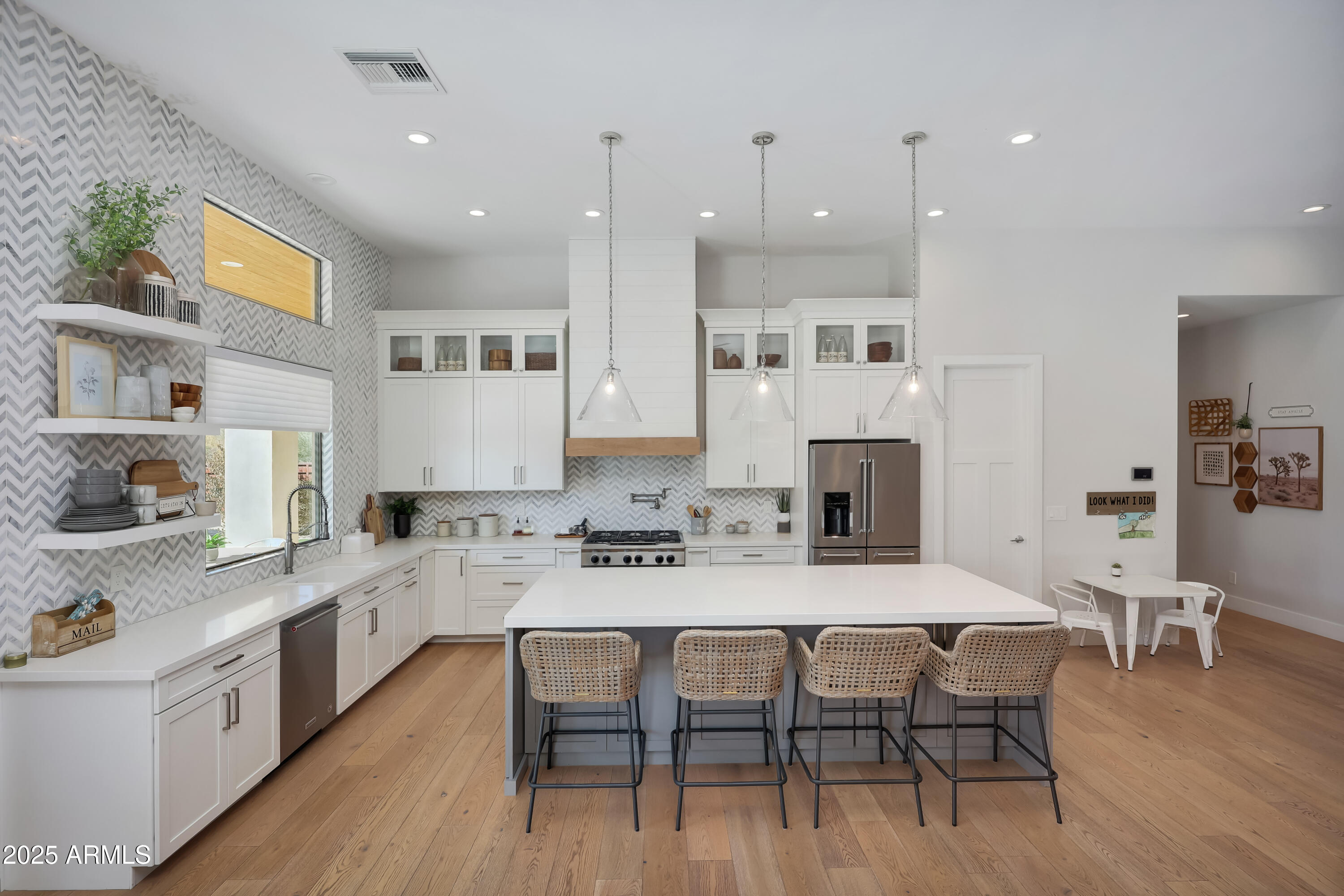 1410 E BLUE RIDGE Court