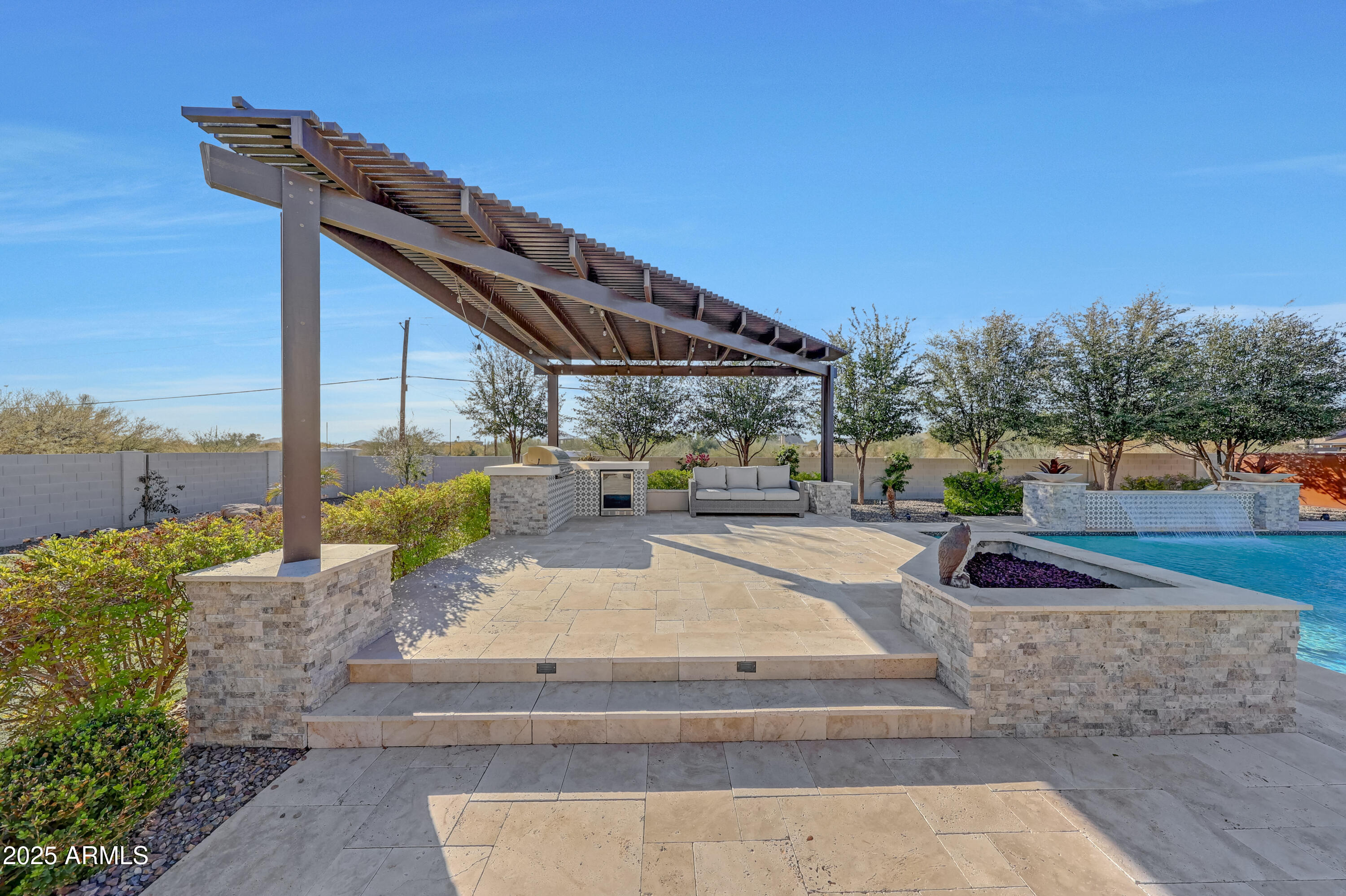 1410 E BLUE RIDGE Court