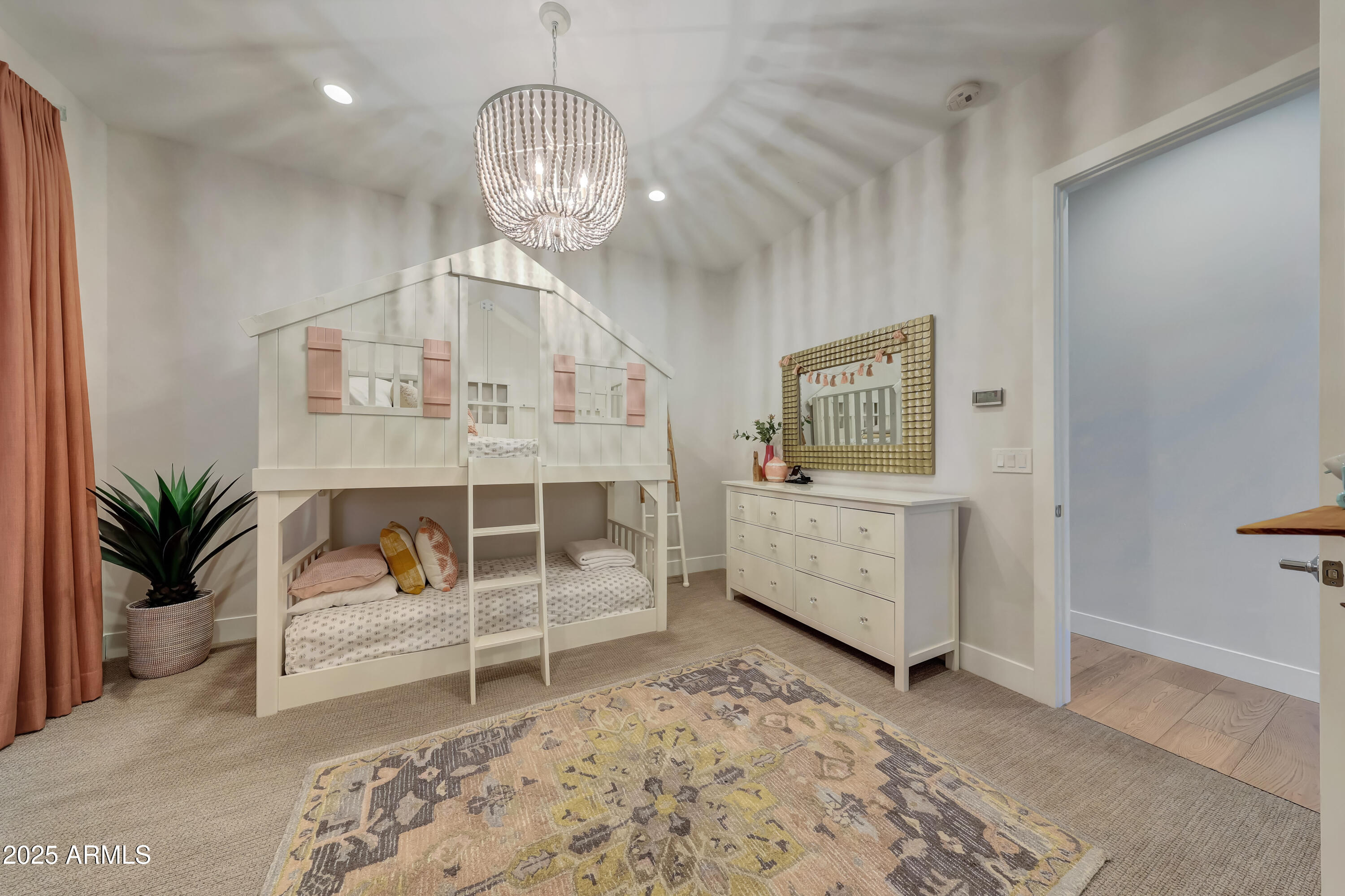 1410 E BLUE RIDGE Court