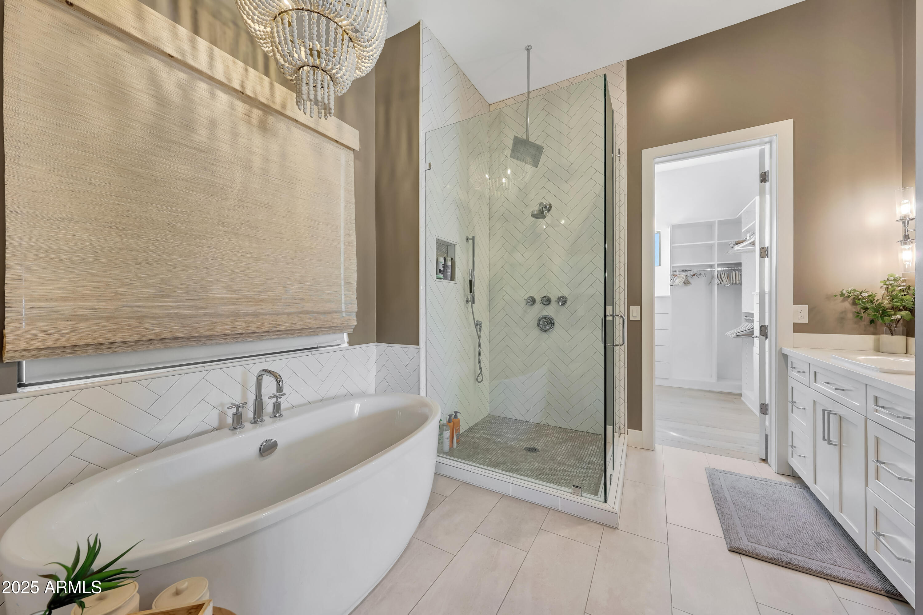 1410 E BLUE RIDGE Court