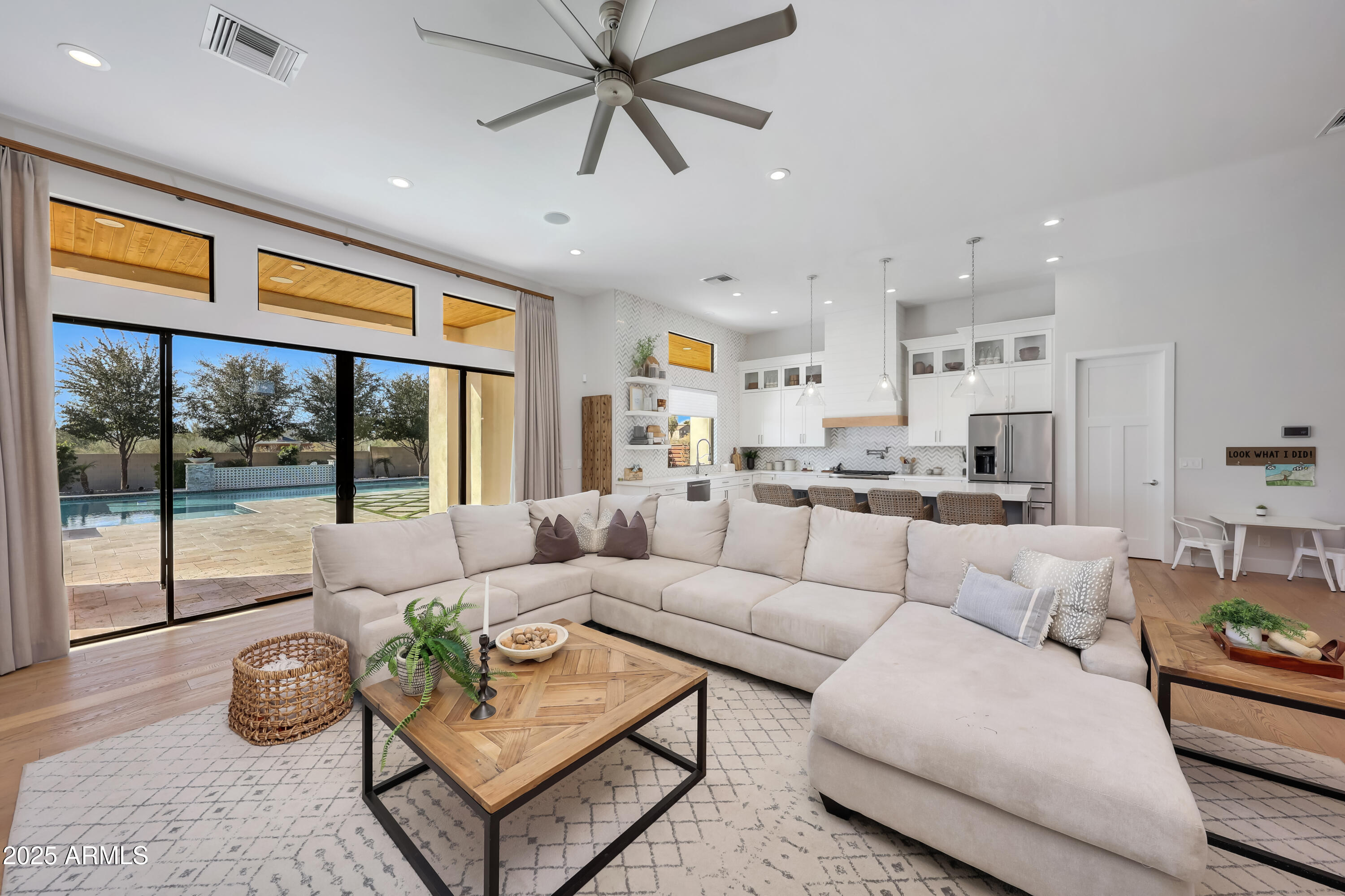 1410 E BLUE RIDGE Court