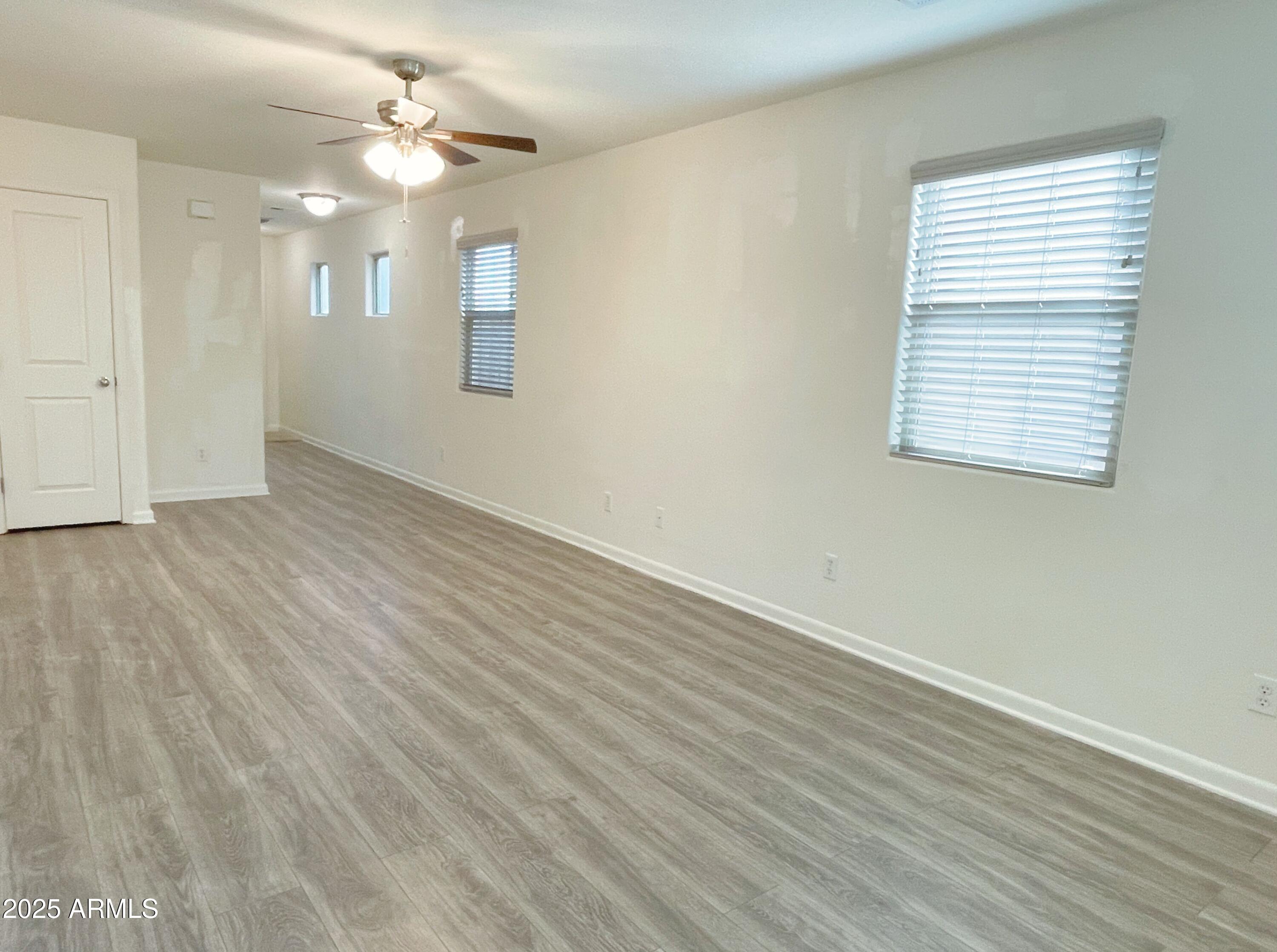 1833 W Road Agent Street