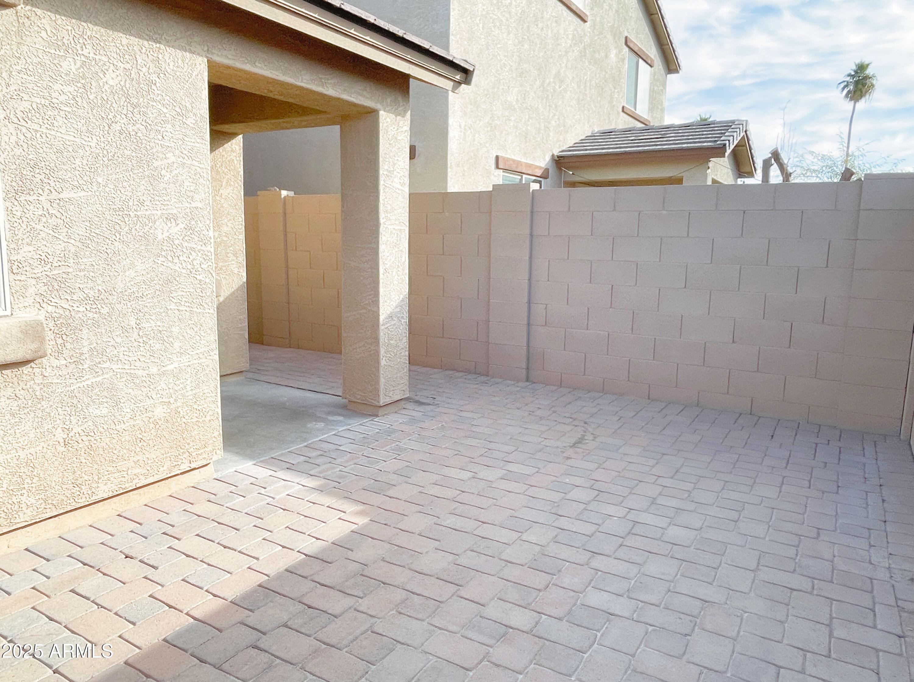 1833 W Road Agent Street