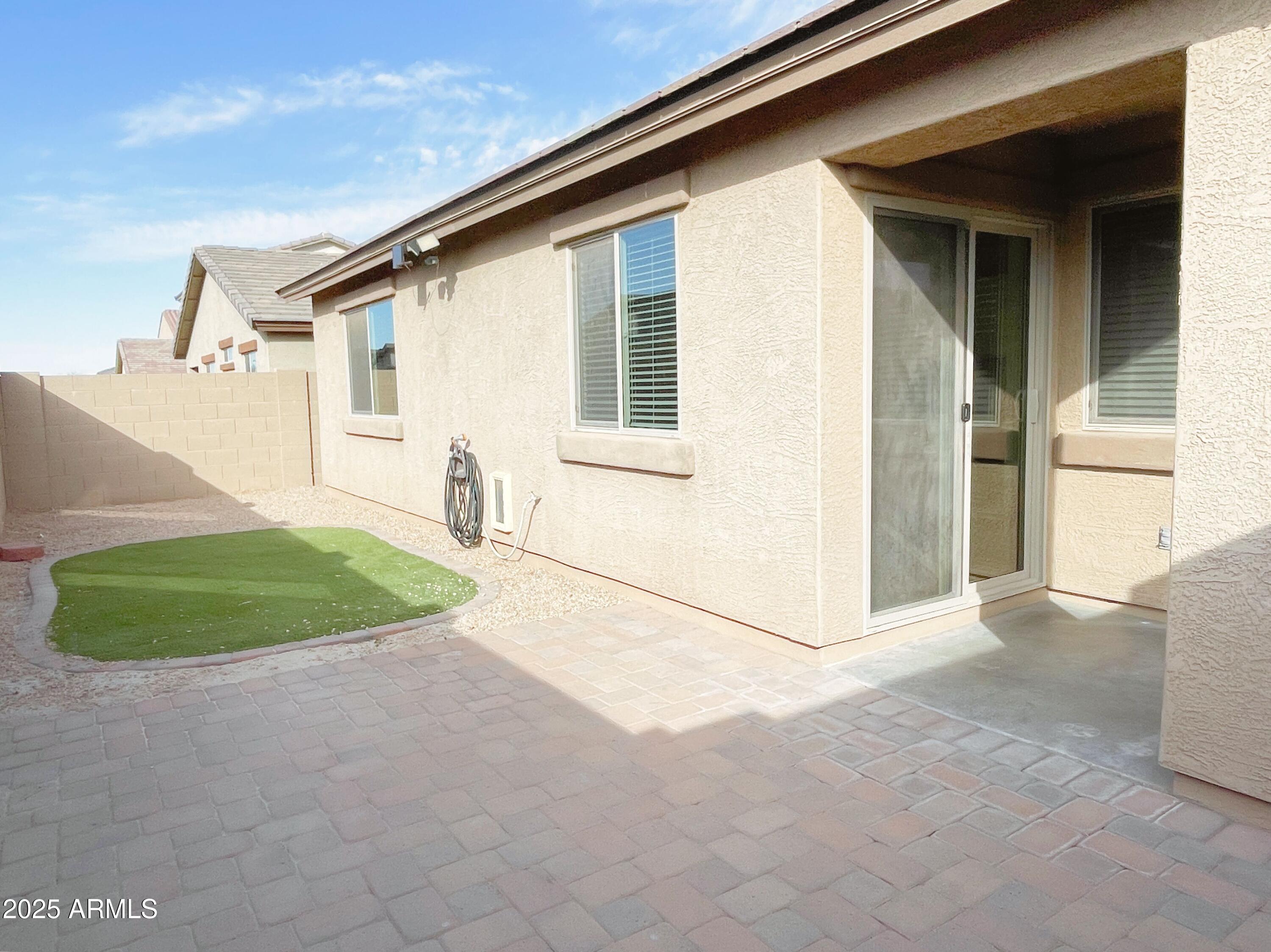 1833 W Road Agent Street