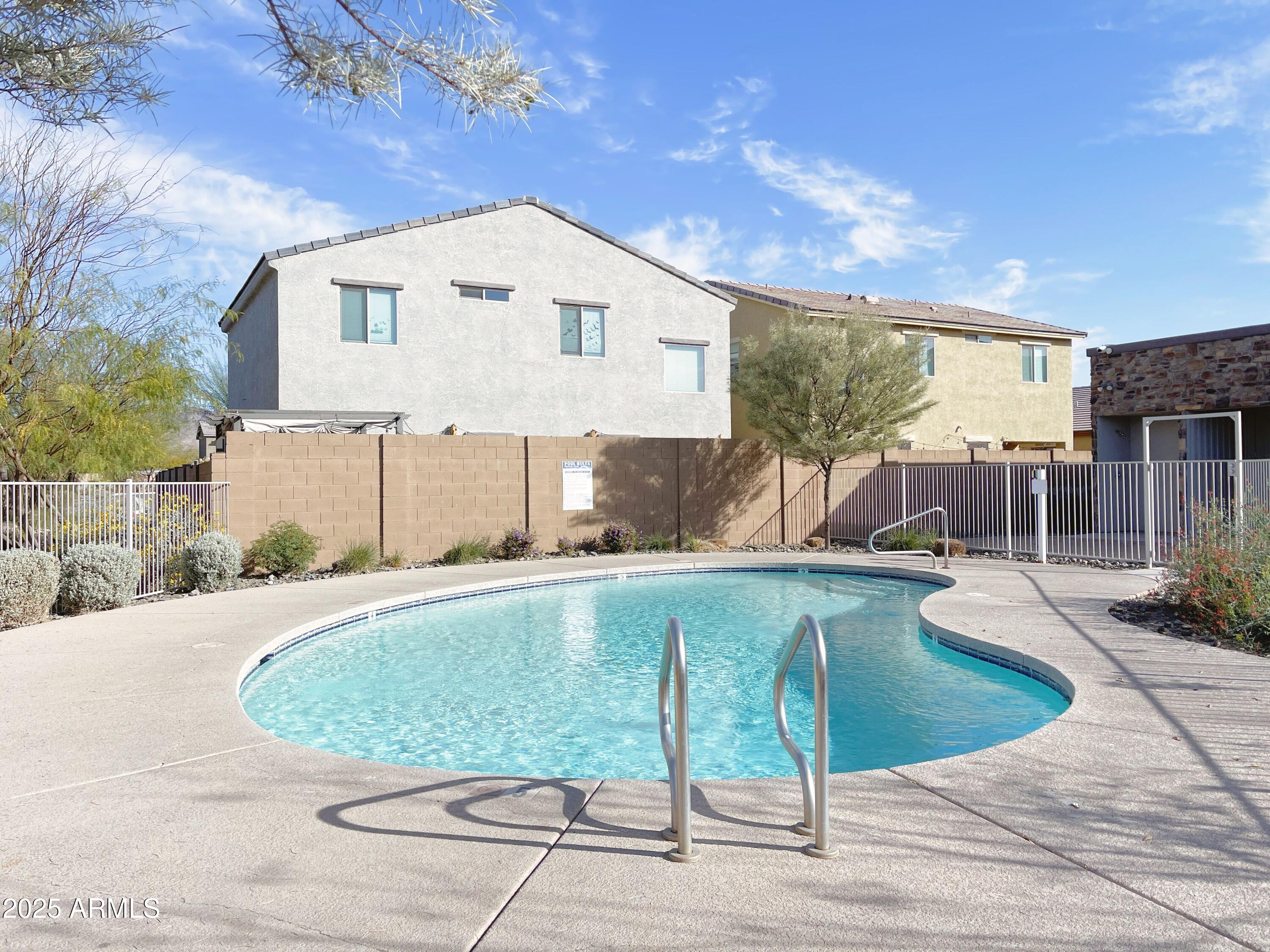 1833 W Road Agent Street