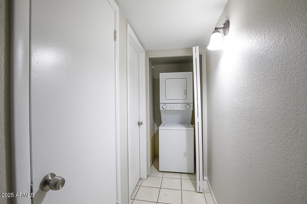 4608 W MARYLAND Avenue 122