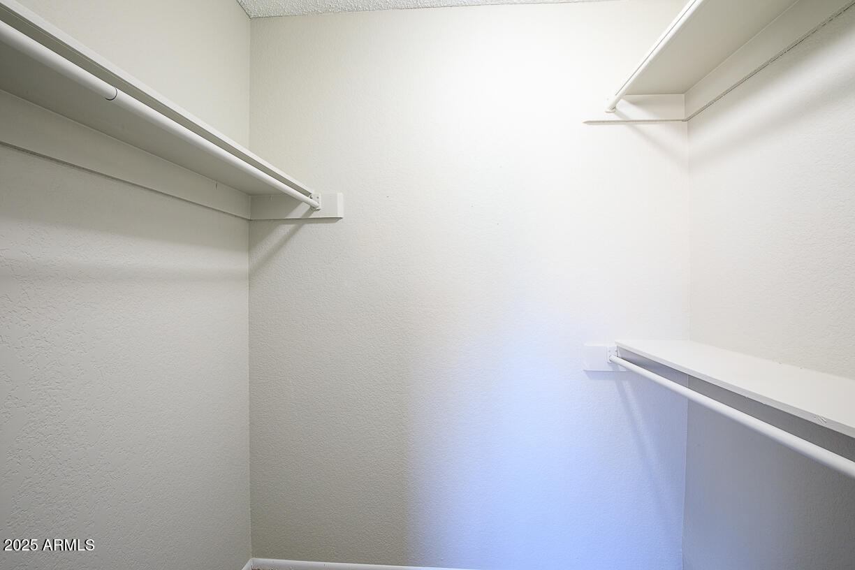 4608 W MARYLAND Avenue 122