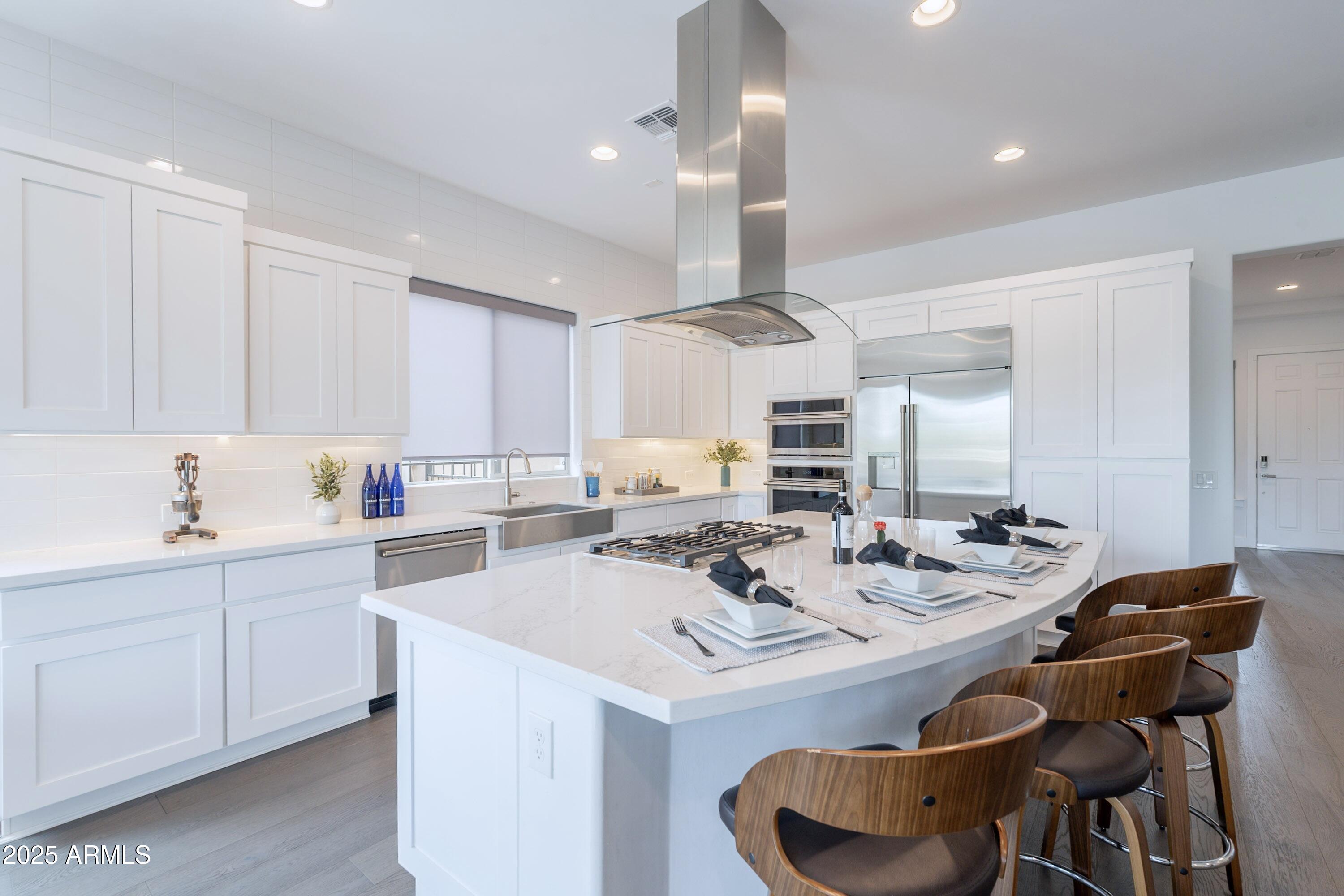 187 E SANTA LUCIA Lane