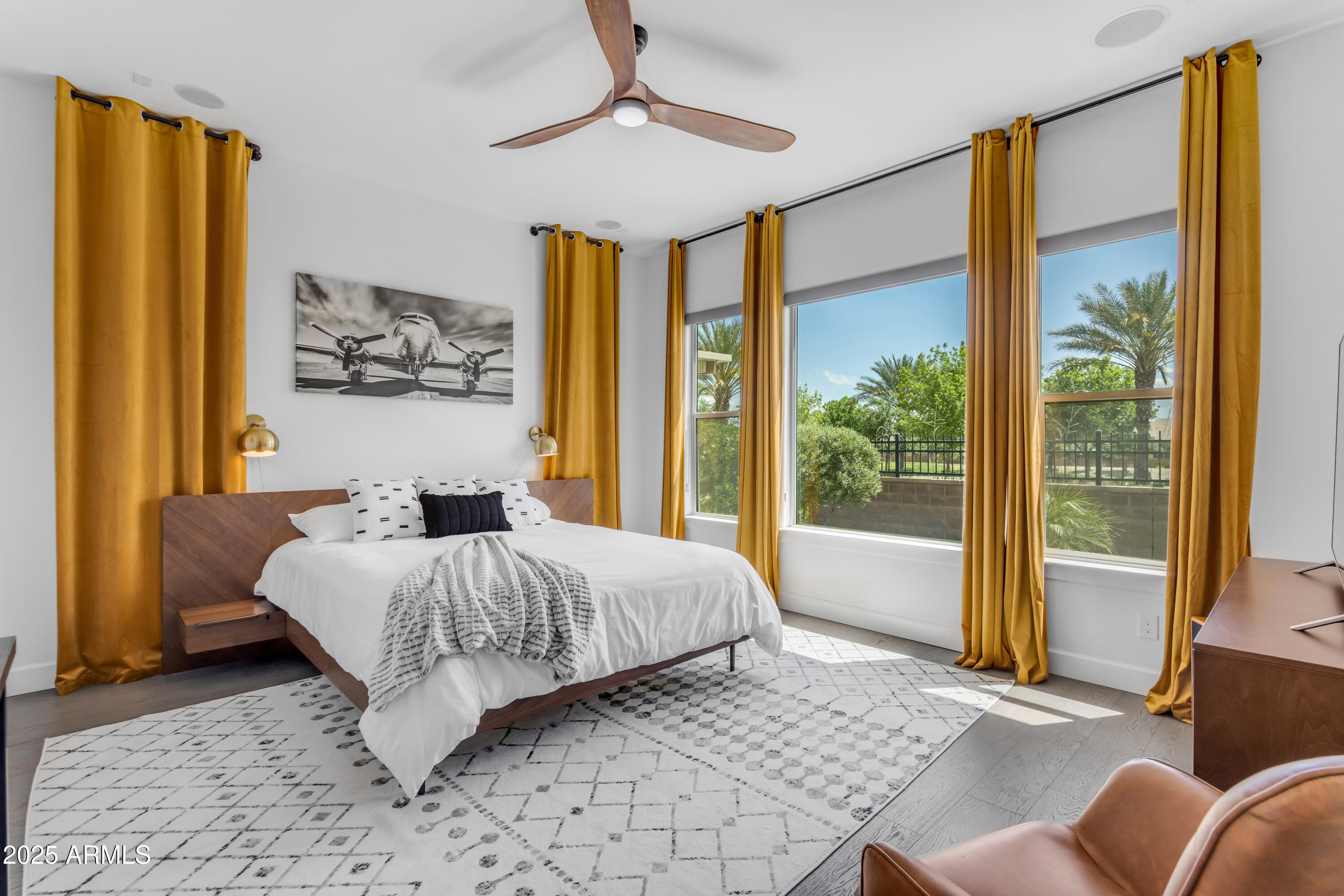 187 E SANTA LUCIA Lane