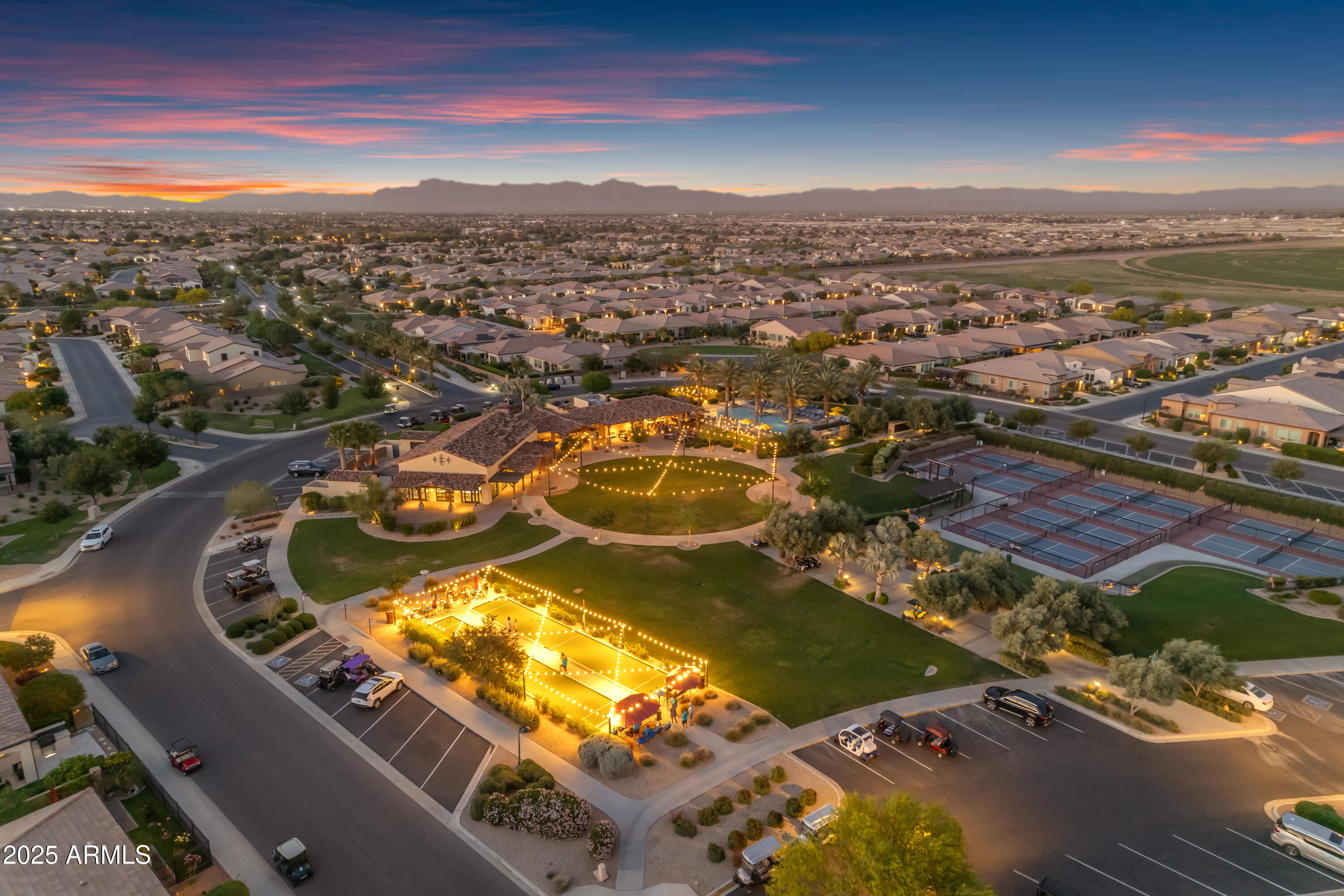 187 E SANTA LUCIA Lane