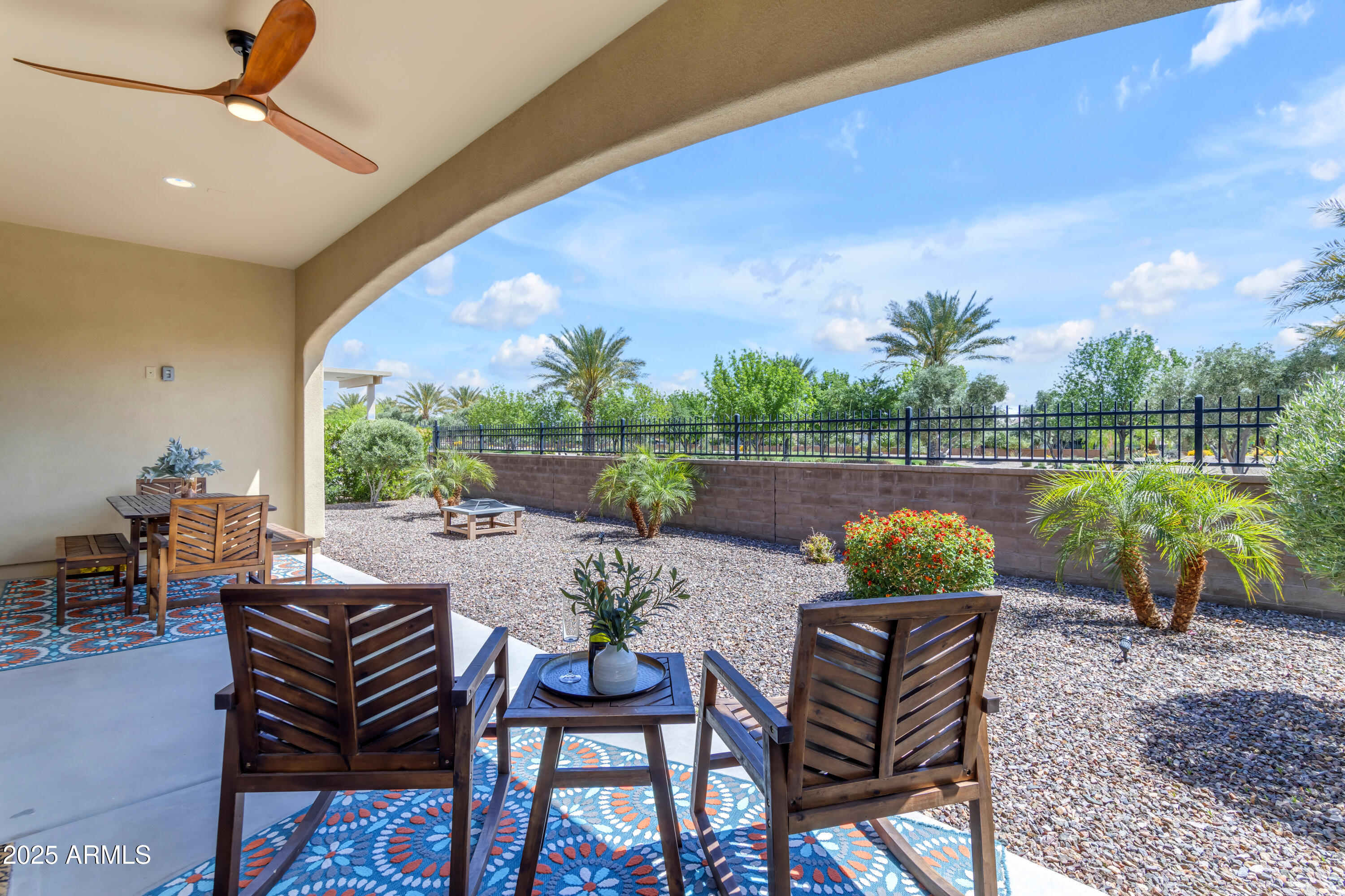 187 E SANTA LUCIA Lane