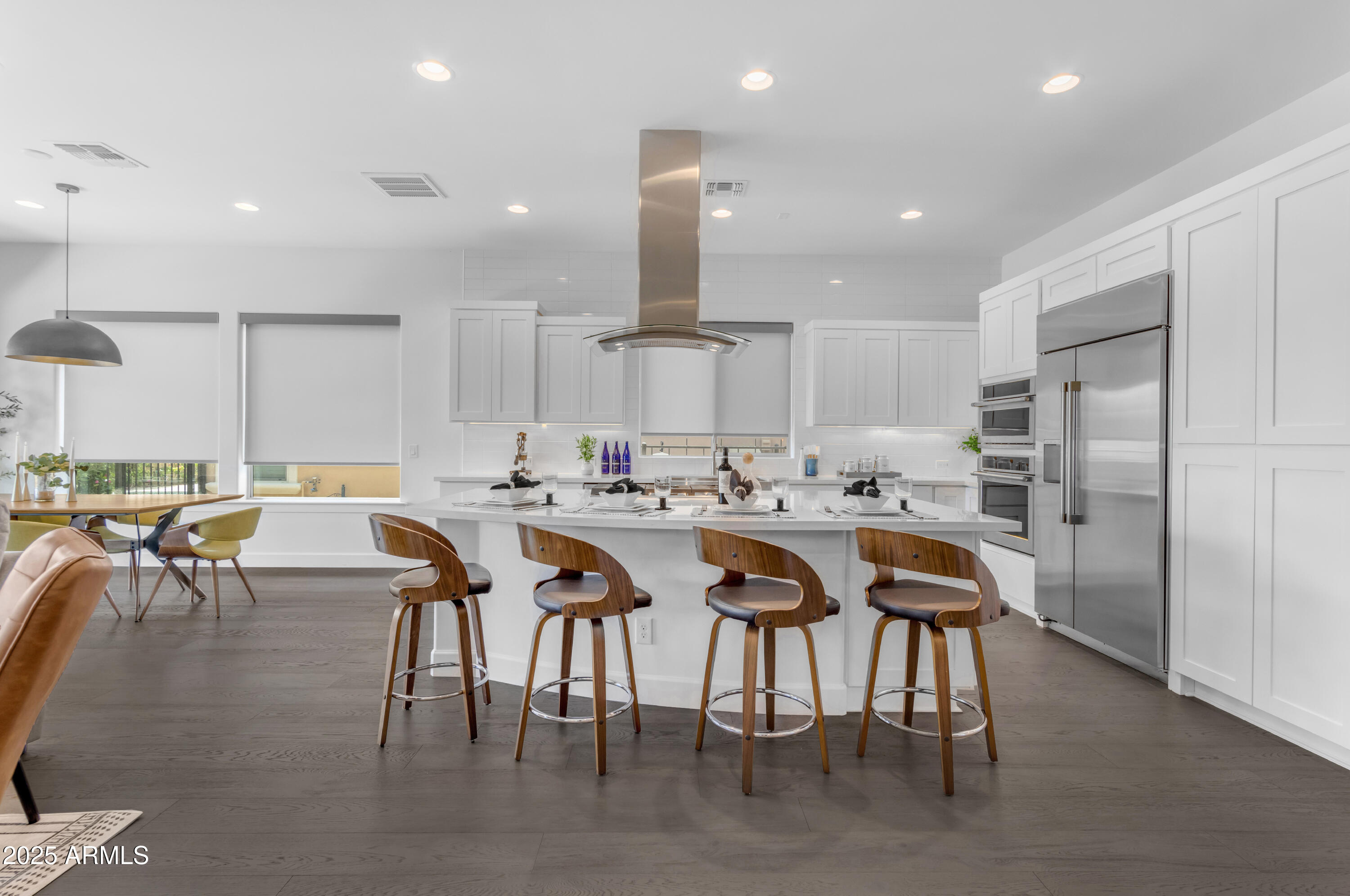 187 E SANTA LUCIA Lane