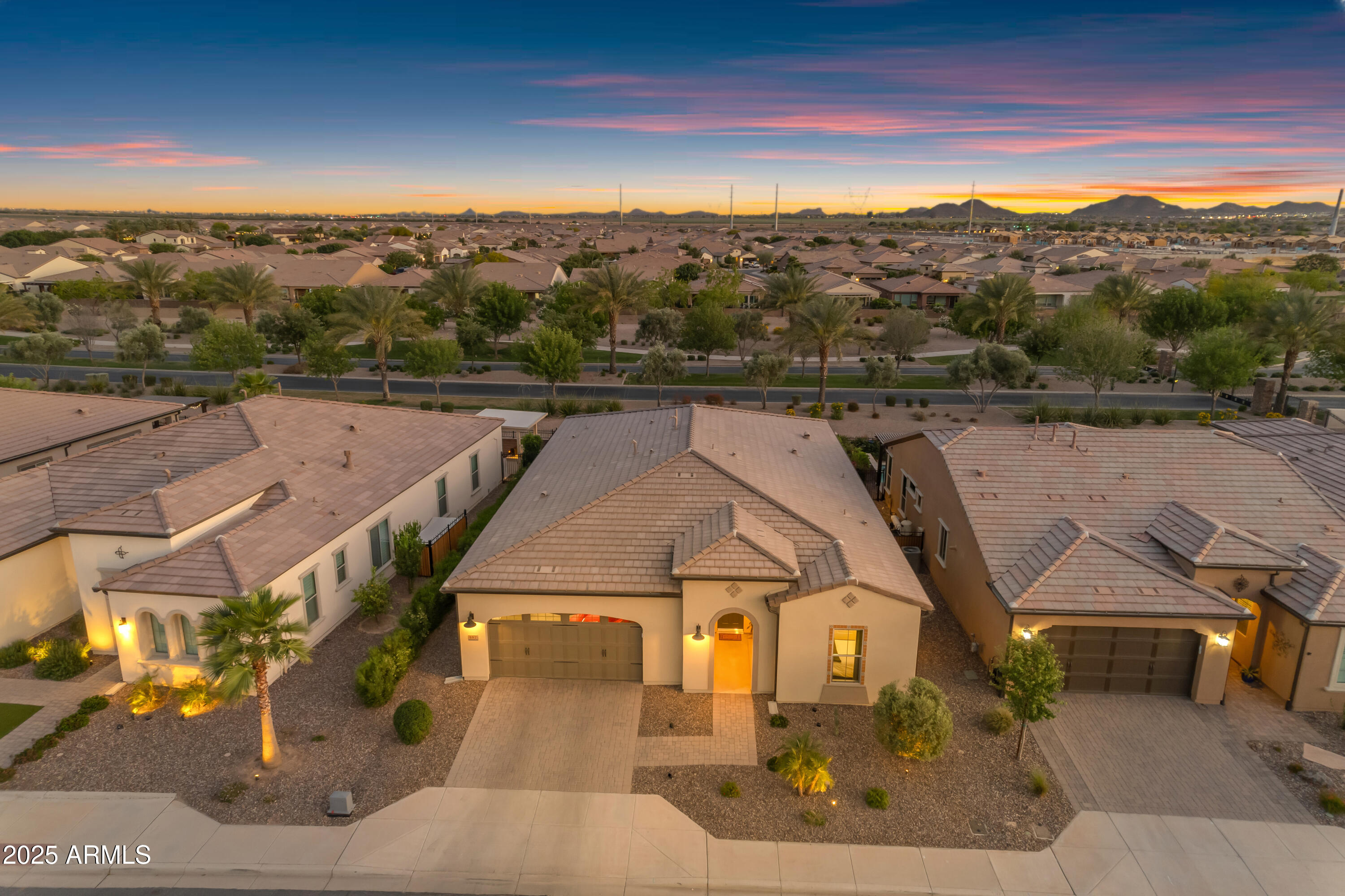 187 E SANTA LUCIA Lane