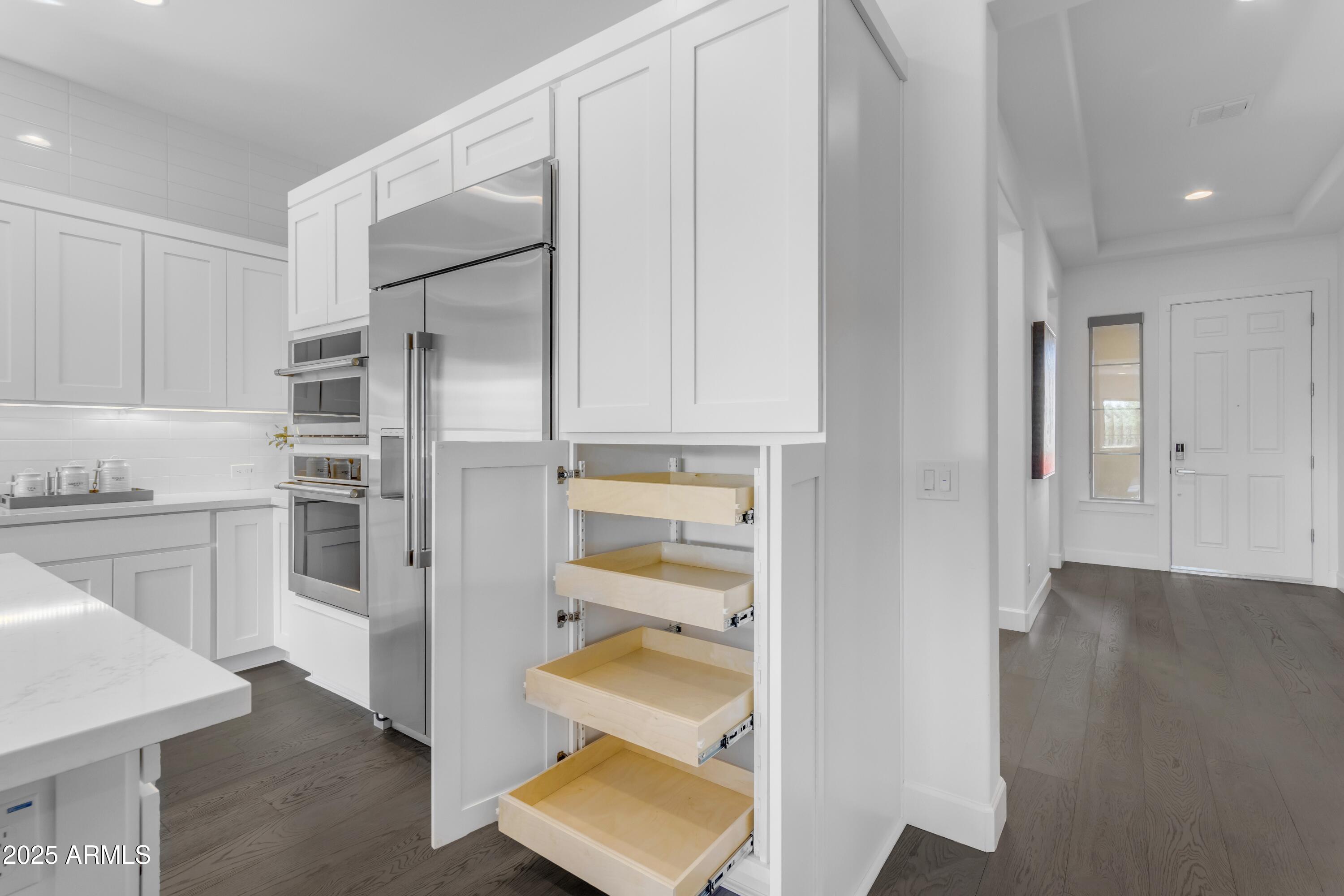 187 E SANTA LUCIA Lane