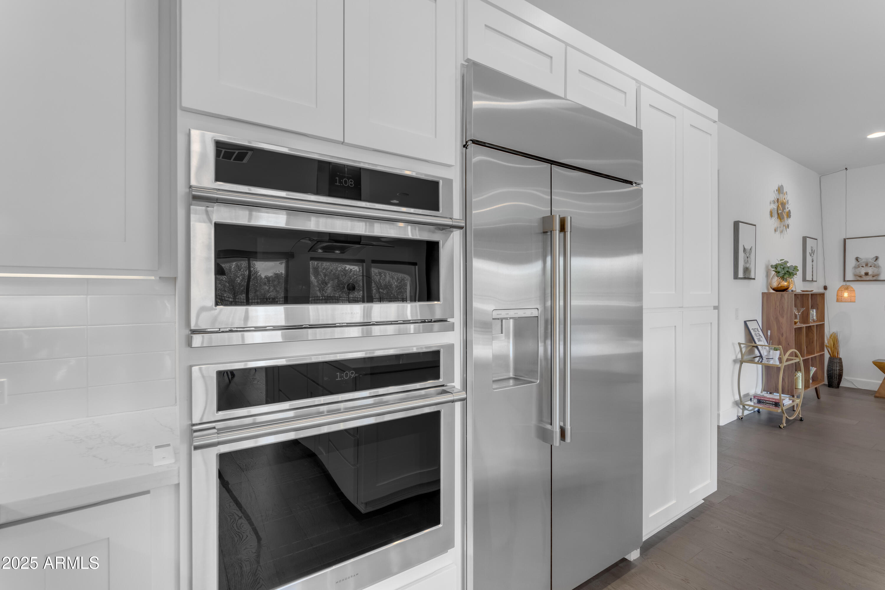 187 E SANTA LUCIA Lane