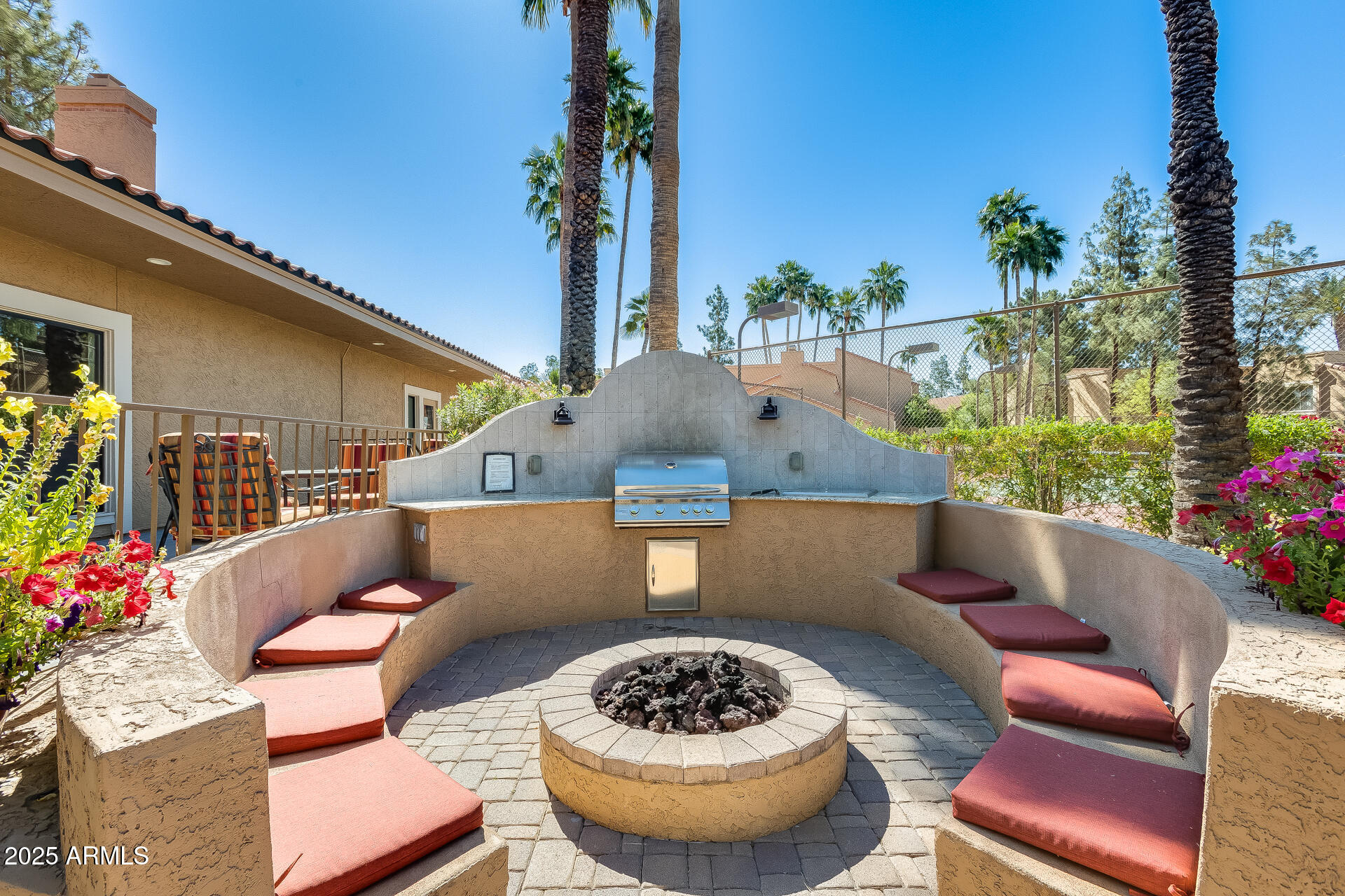 8787 E MOUNTAIN VIEW Road 1029