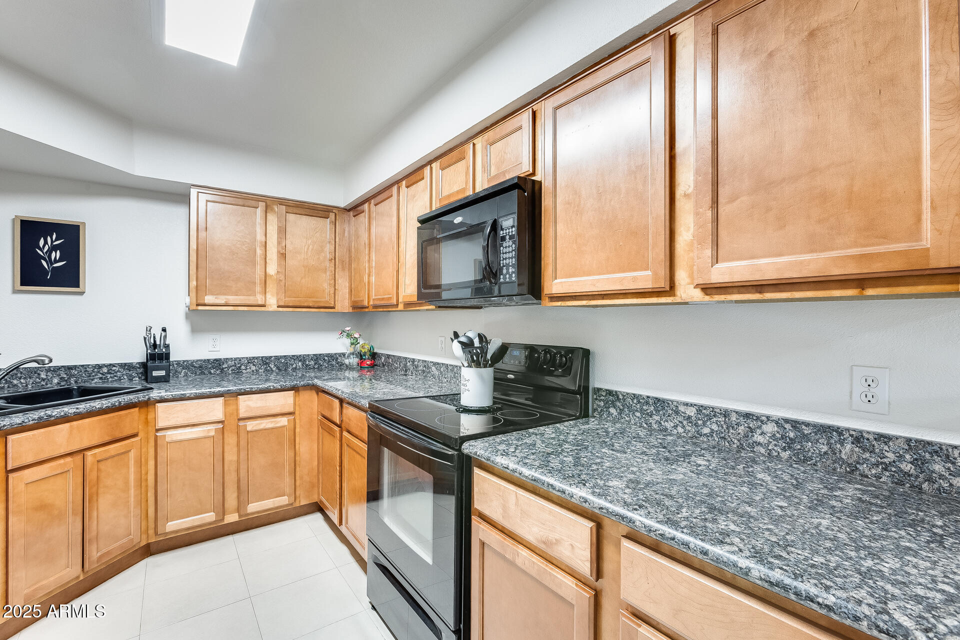 8787 E MOUNTAIN VIEW Road 1029