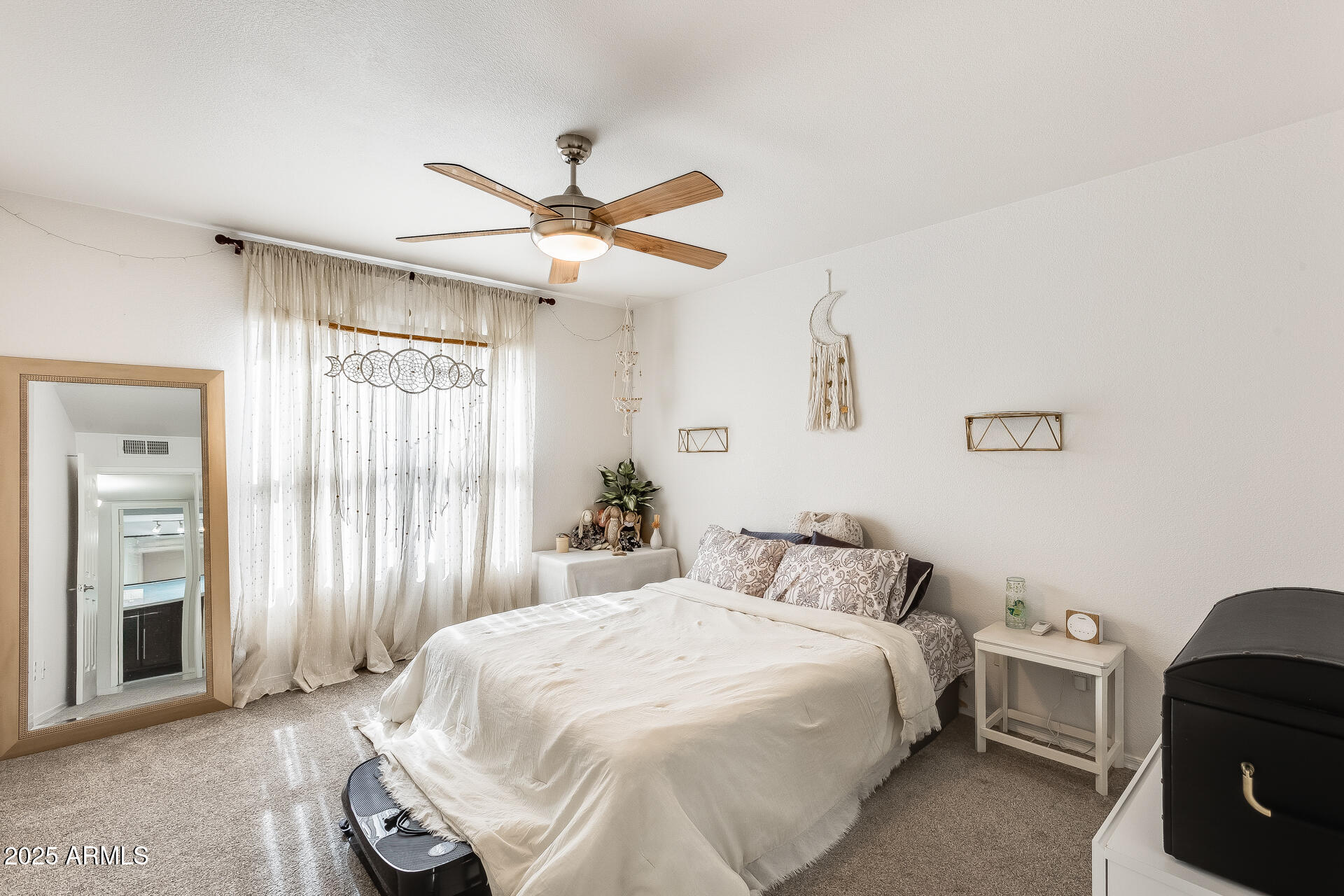 8787 E MOUNTAIN VIEW Road 1029