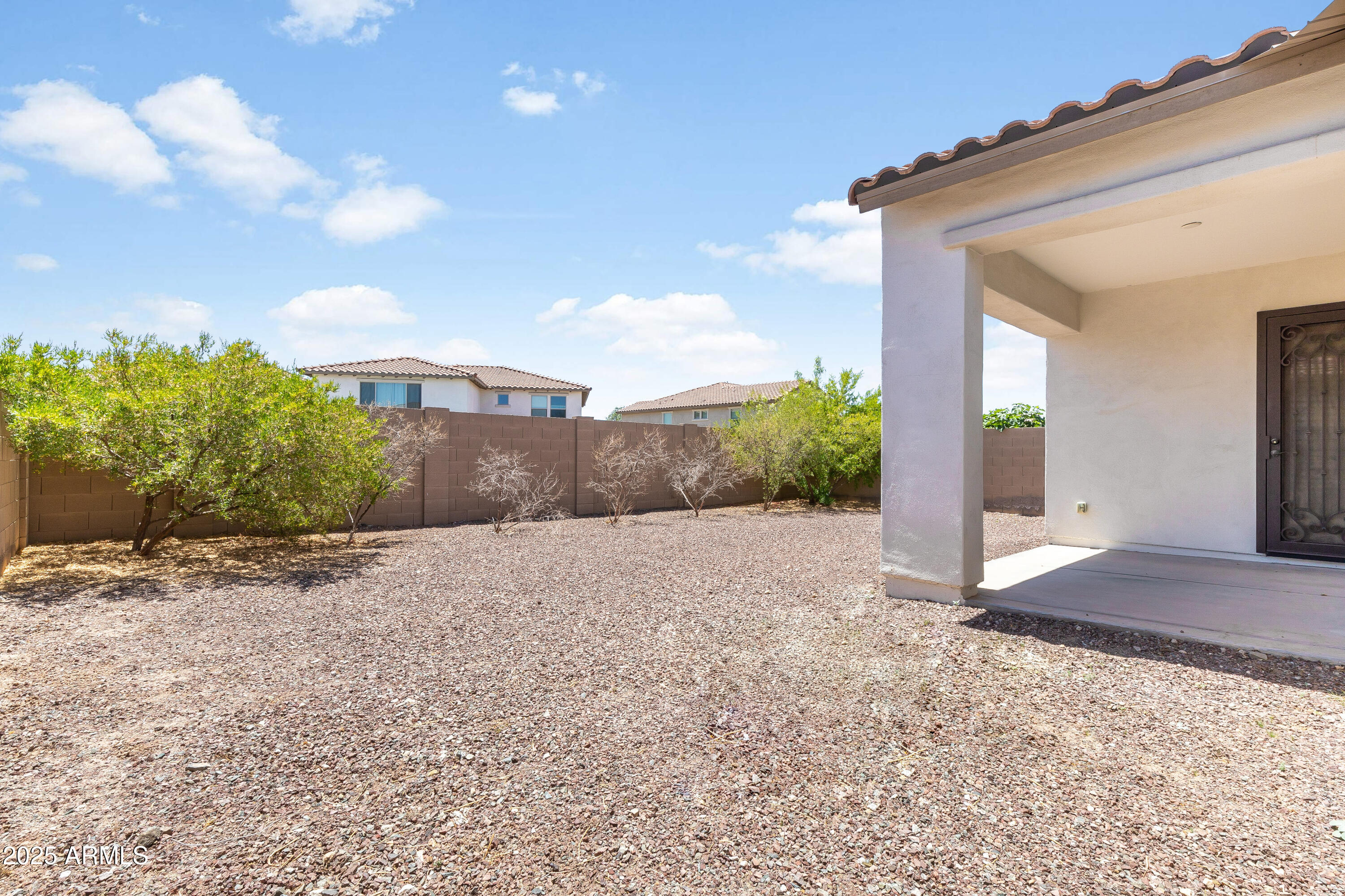 20467 W Legend Trail