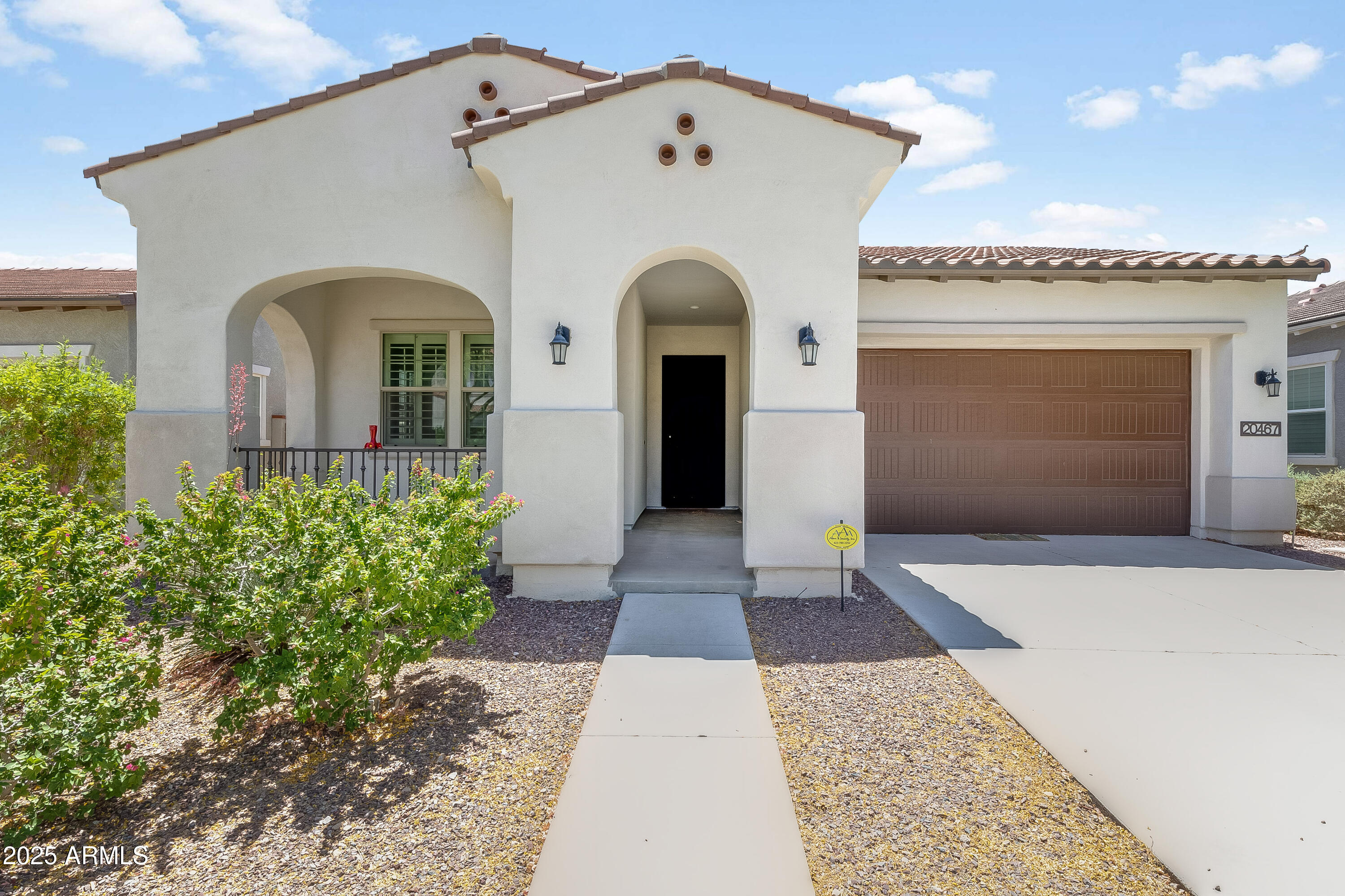 20467 W Legend Trail