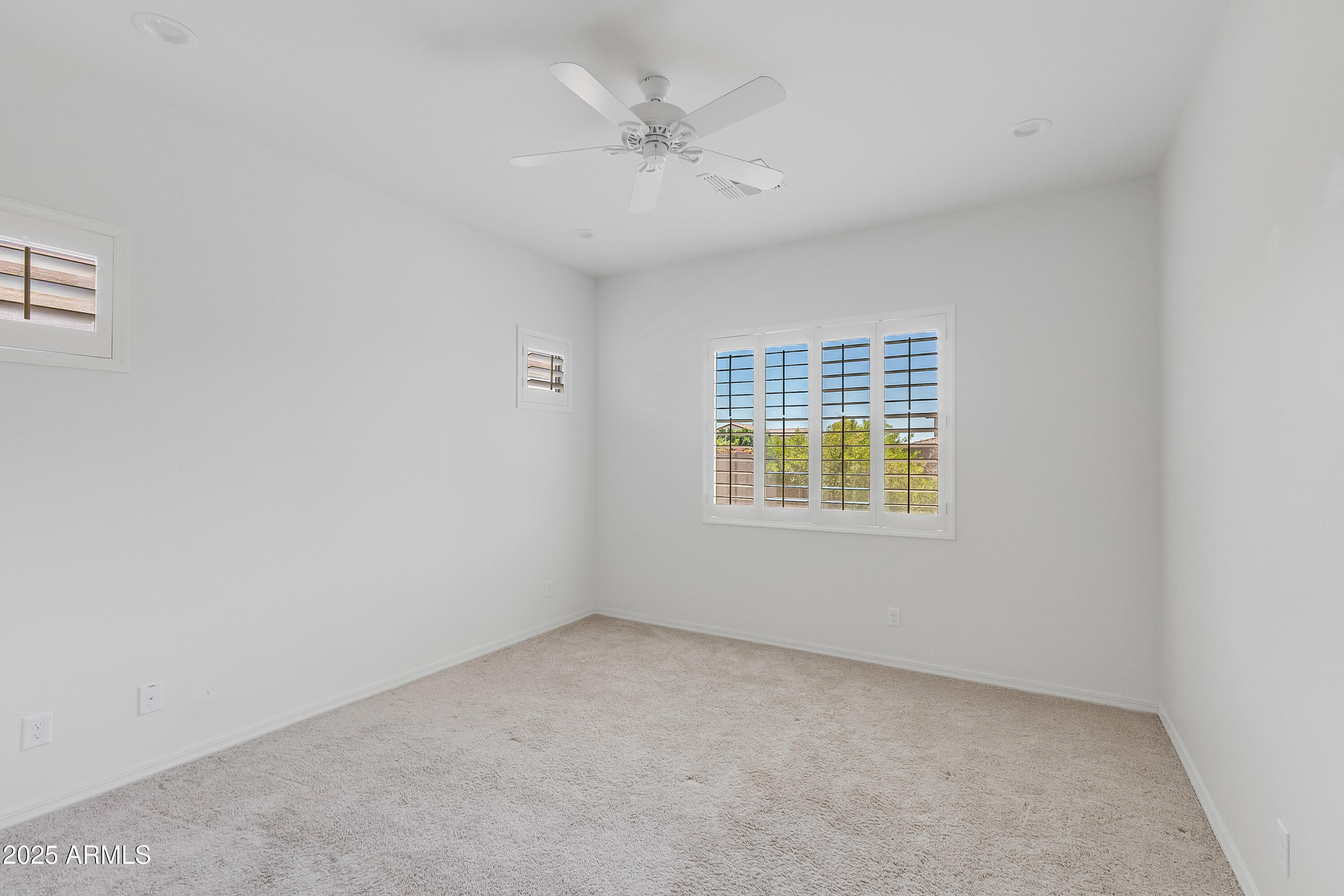 20467 W Legend Trail