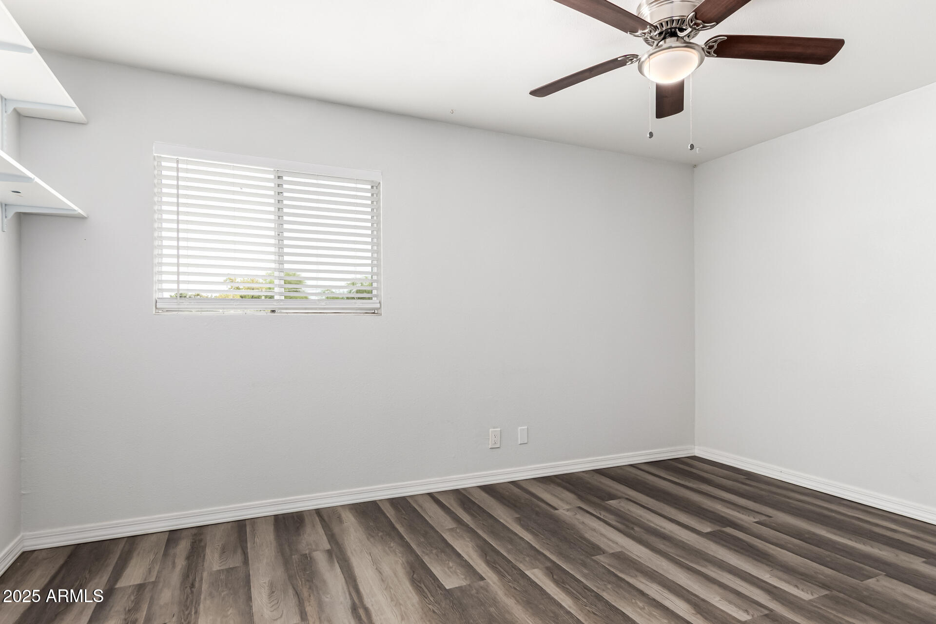 3230 E PINCHOT Avenue 26