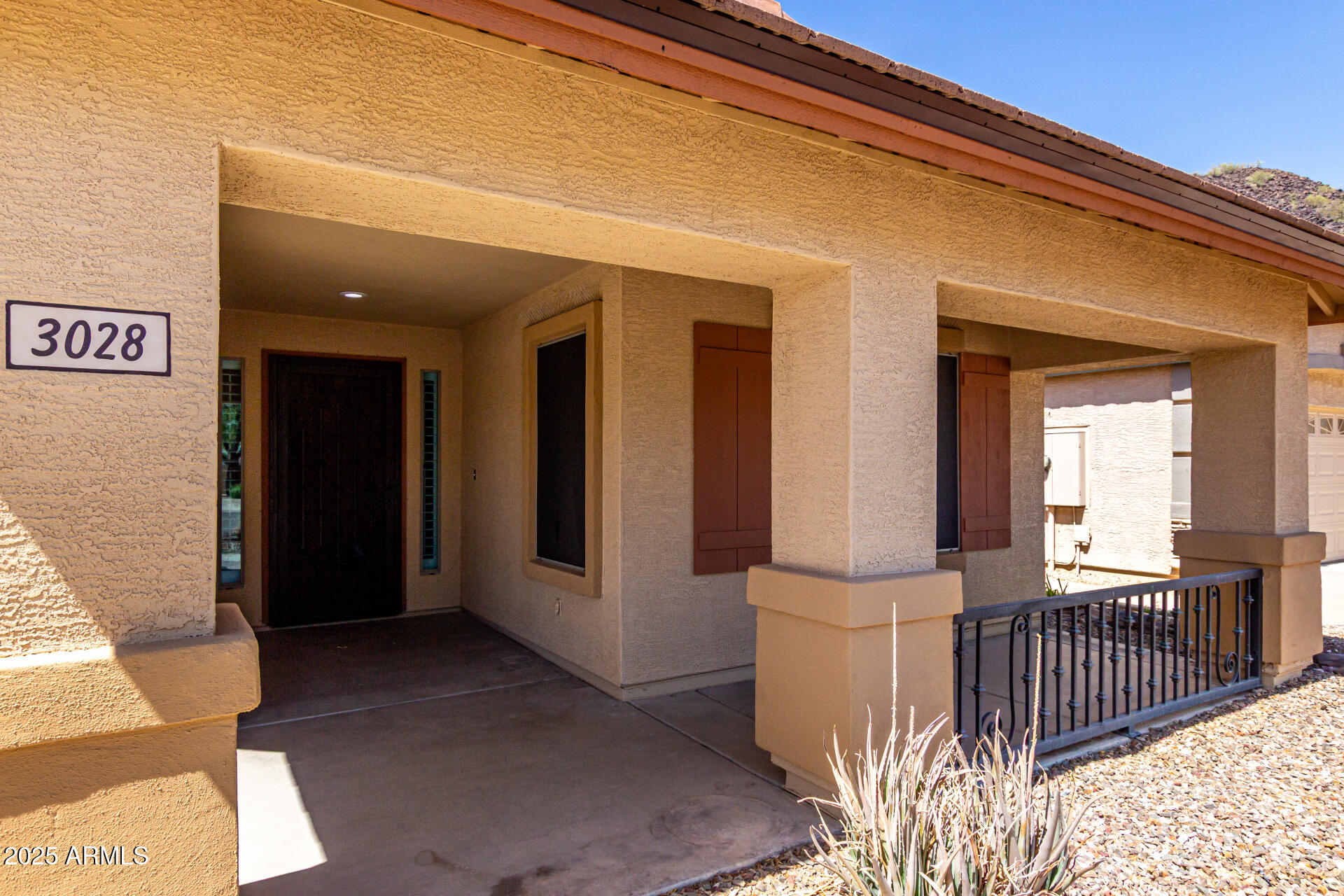 3028 W PARKSIDE Lane