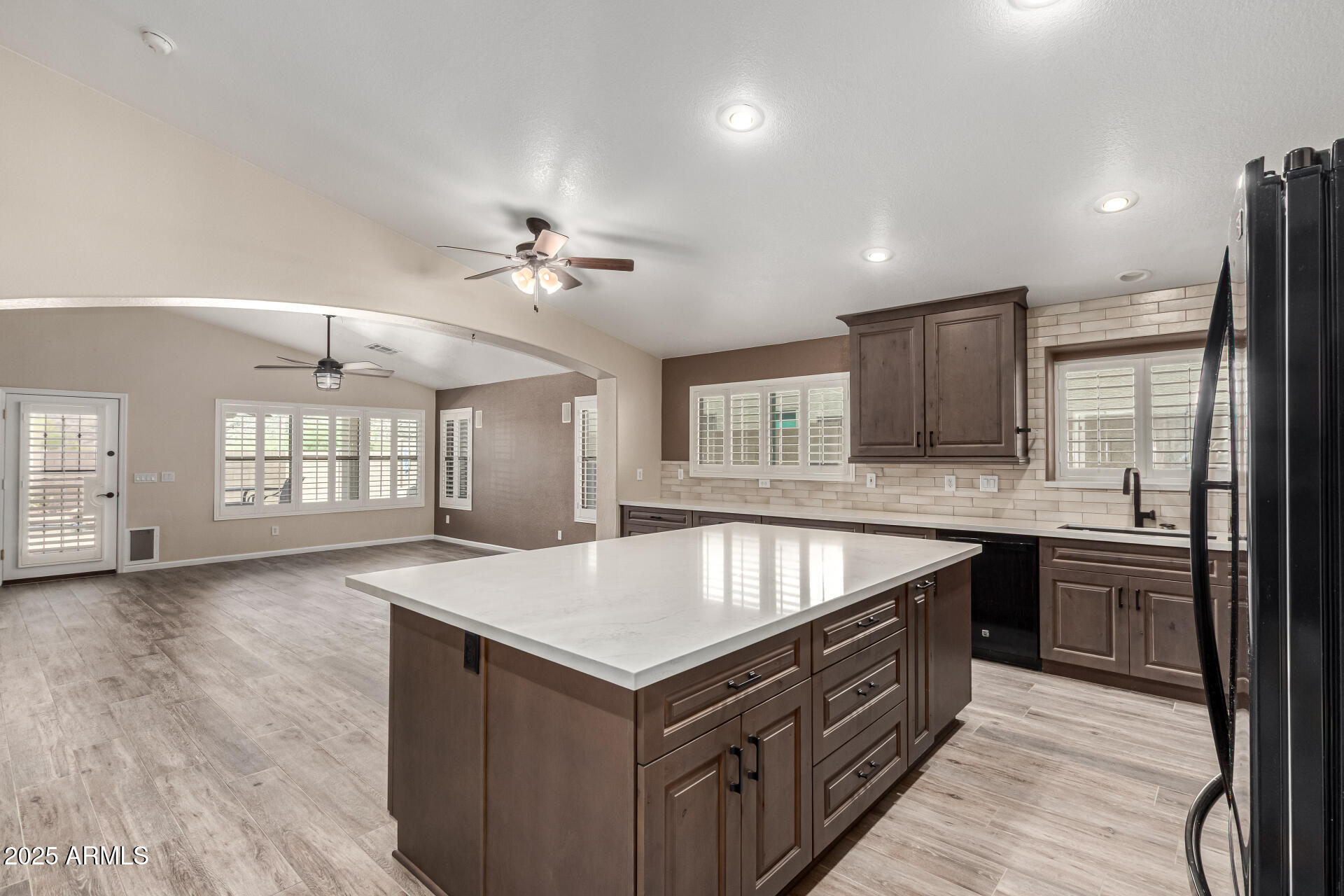 3028 W PARKSIDE Lane