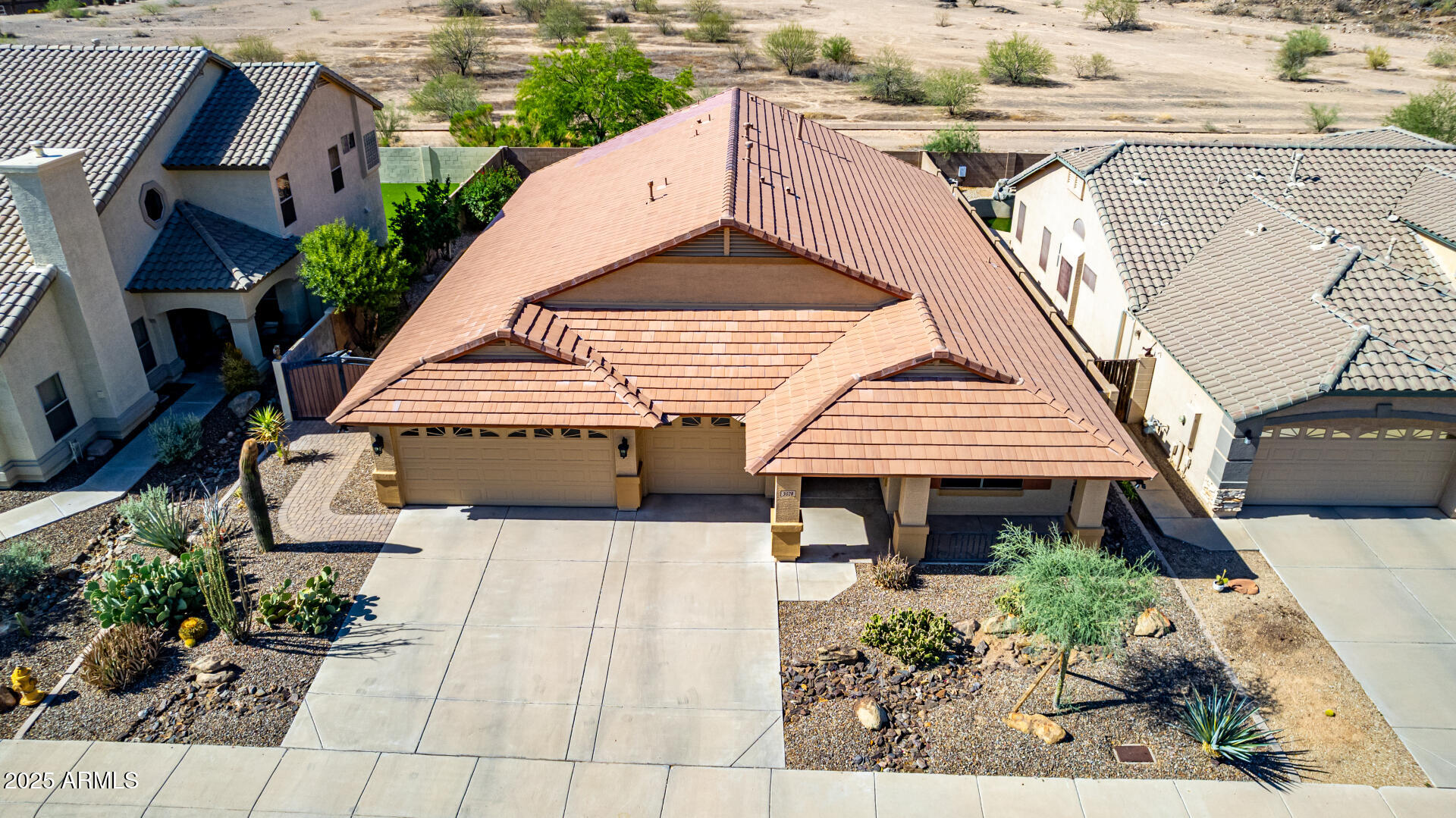 3028 W PARKSIDE Lane