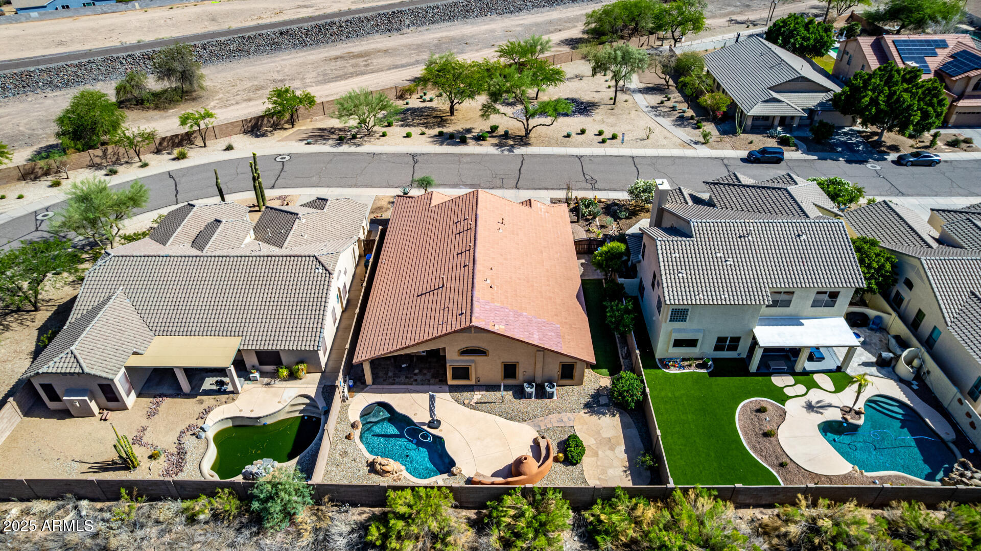 3028 W PARKSIDE Lane