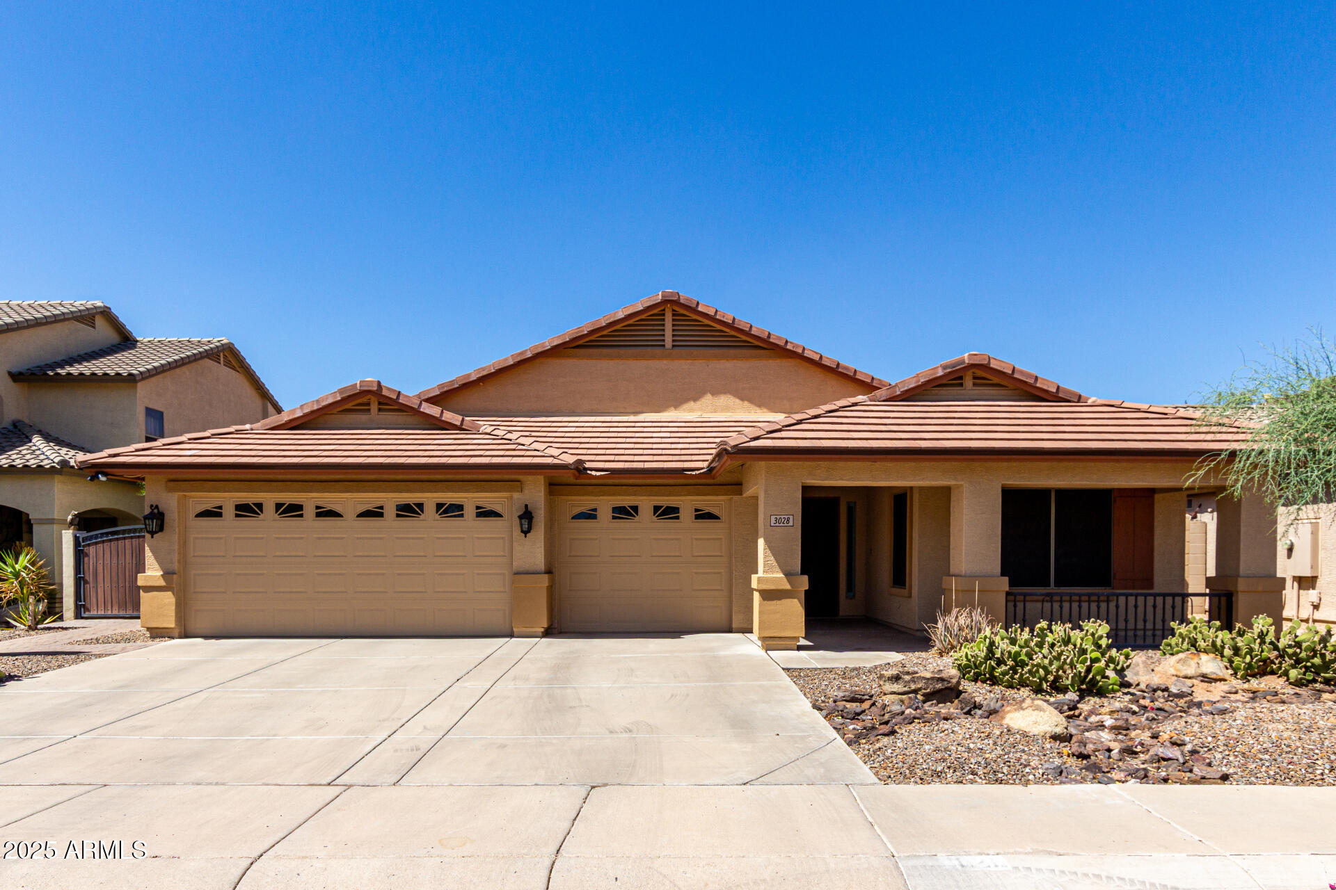 3028 W PARKSIDE Lane