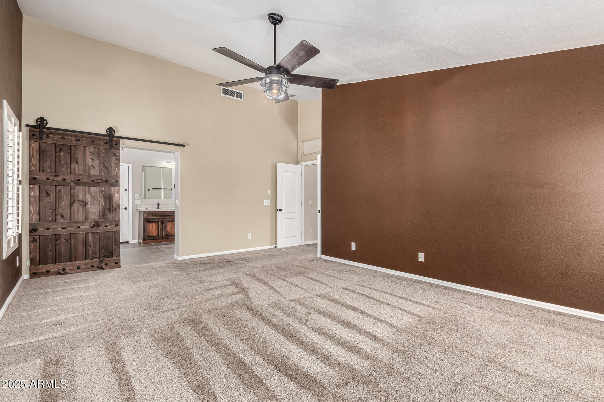 3028 W PARKSIDE Lane