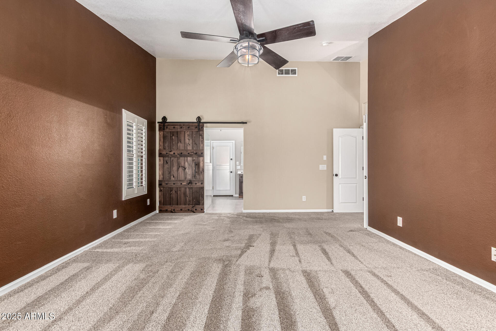 3028 W PARKSIDE Lane