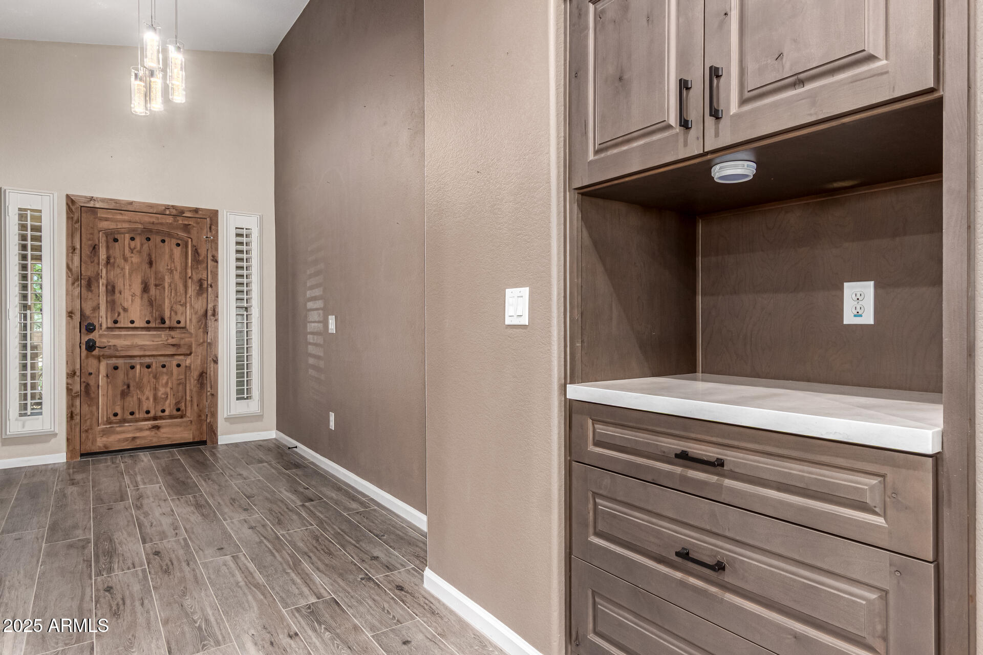 3028 W PARKSIDE Lane