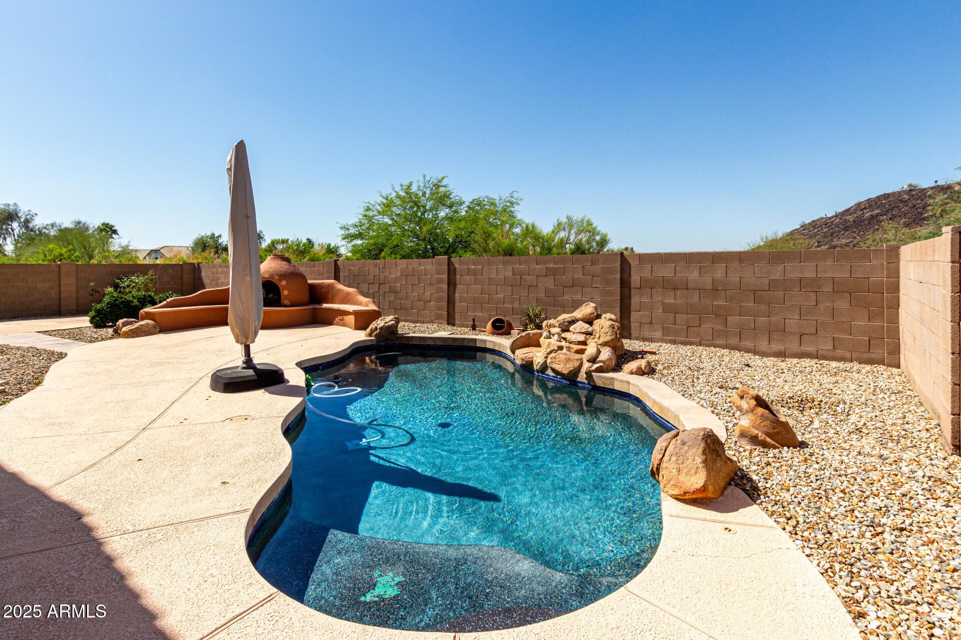 3028 W PARKSIDE Lane