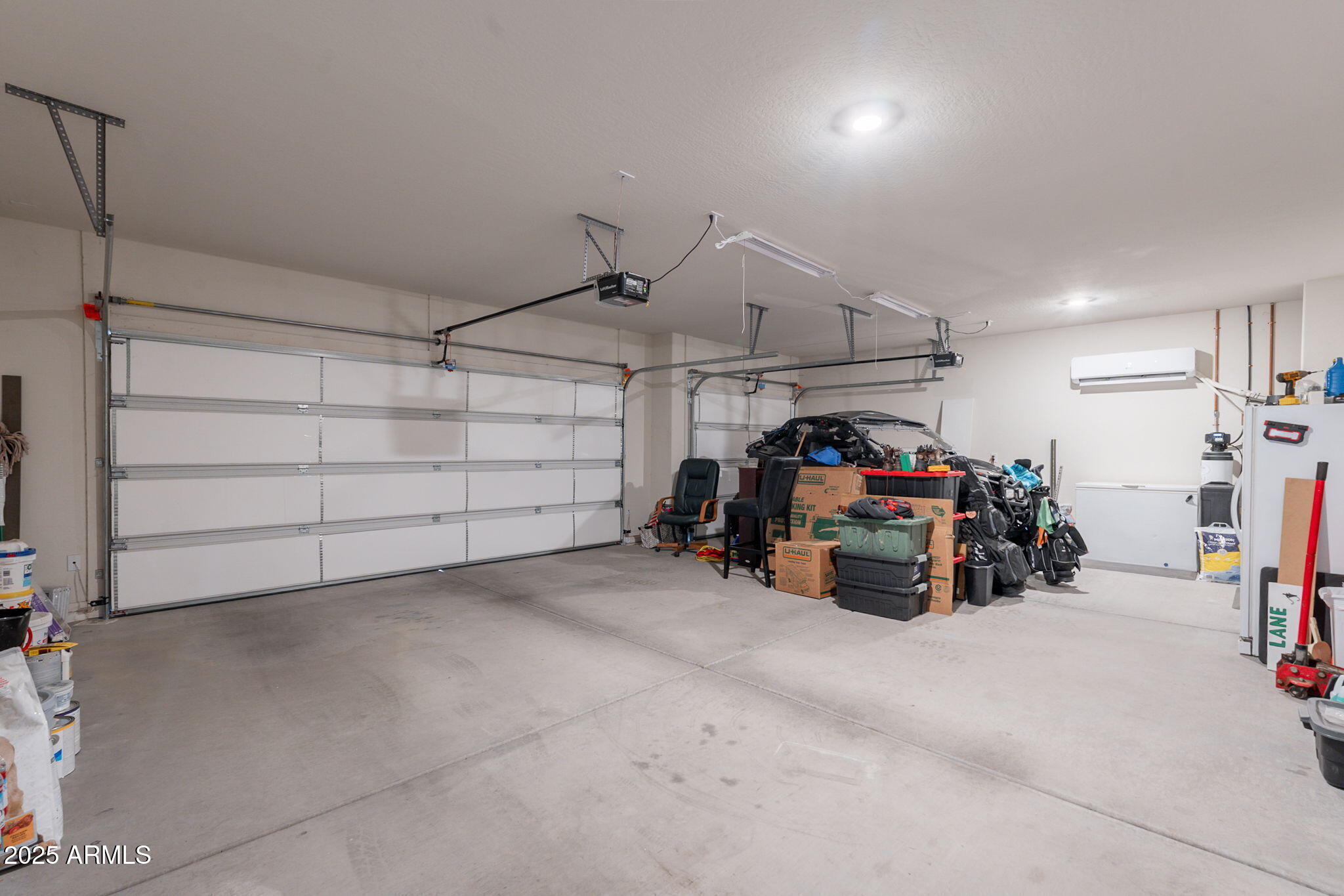 9454 E Alfalfa Drive