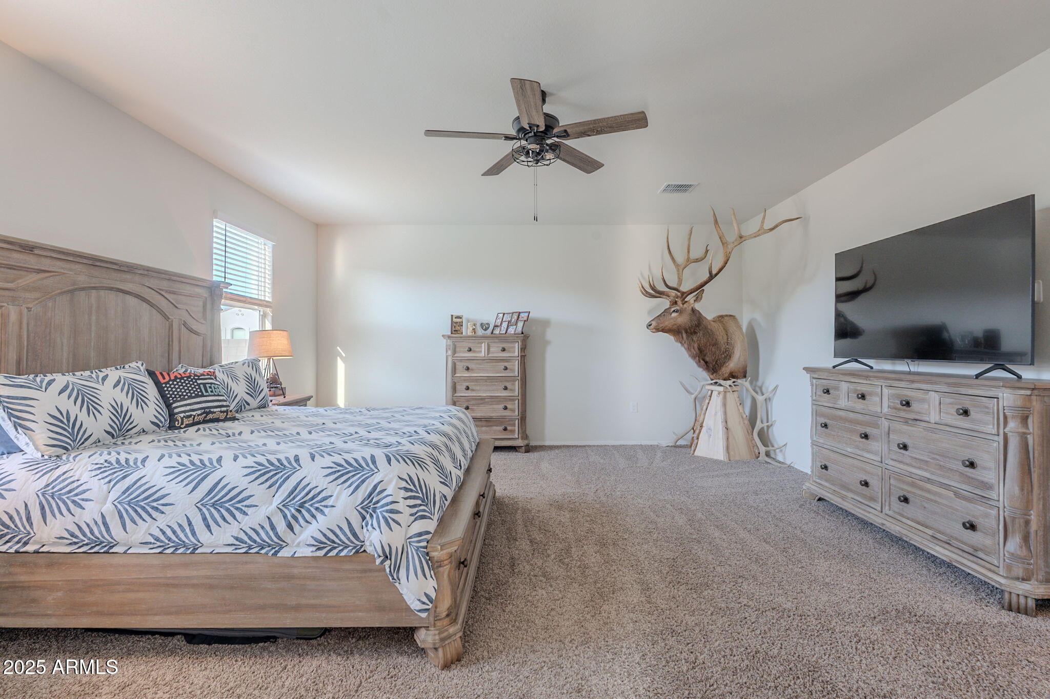 9454 E Alfalfa Drive